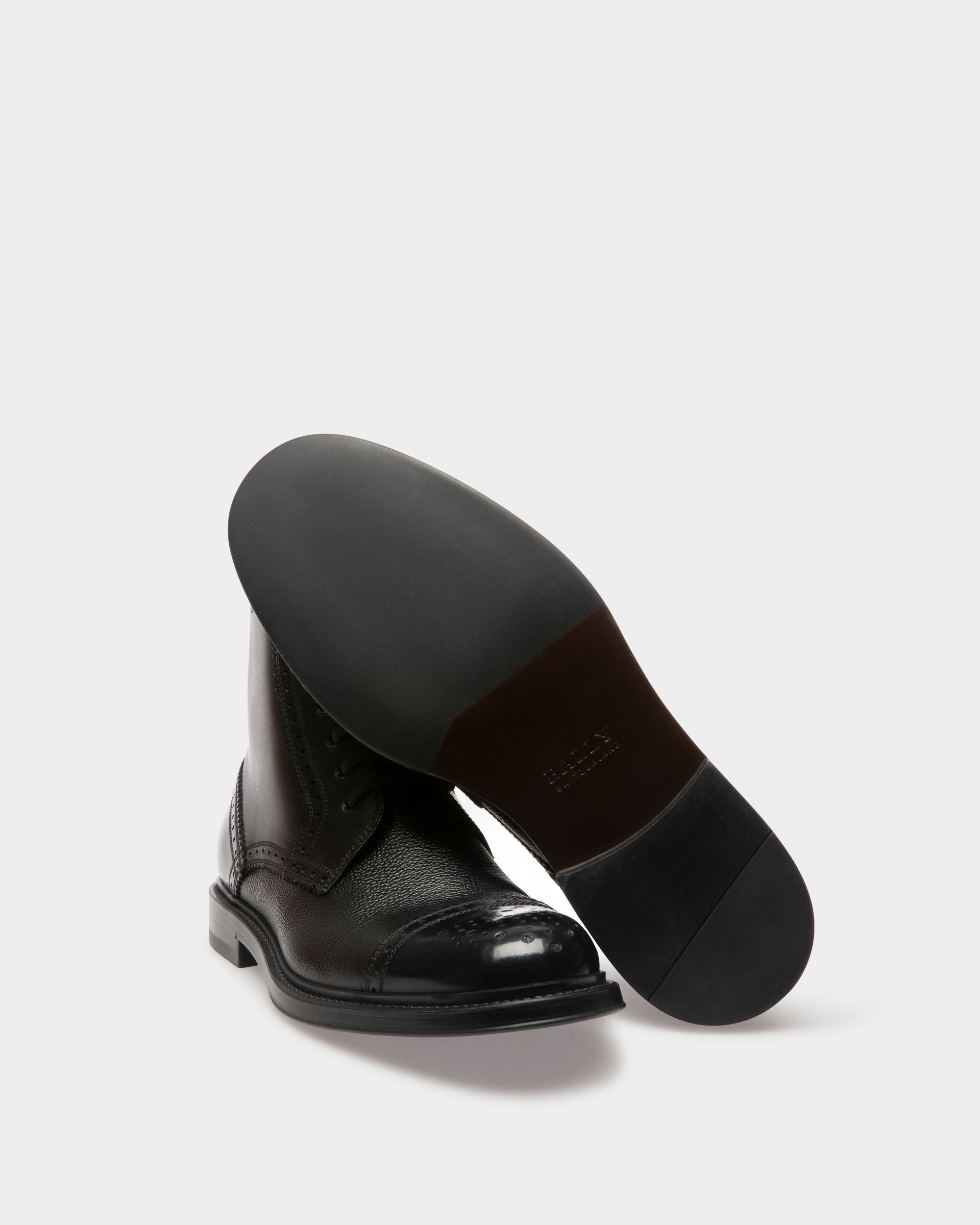 Bally Global - Nicoldon Leather Boots In Black - Black