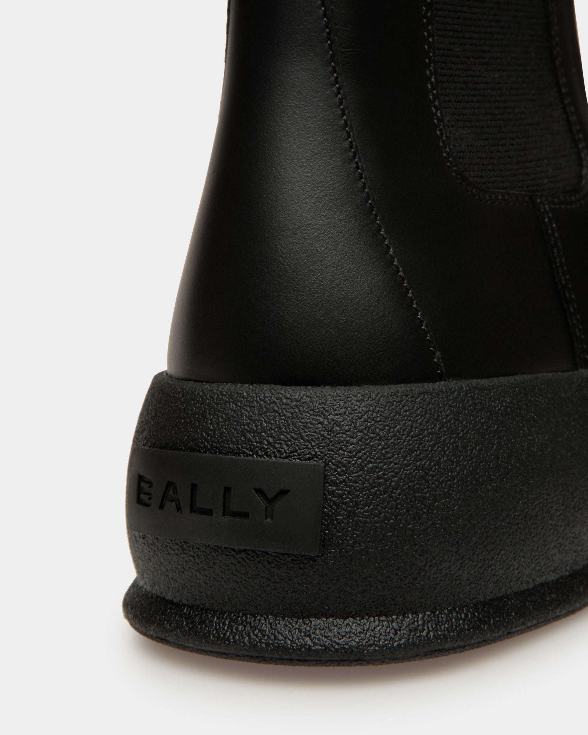 Bally Global - Frei Snow Boots In Black Leather - Black
