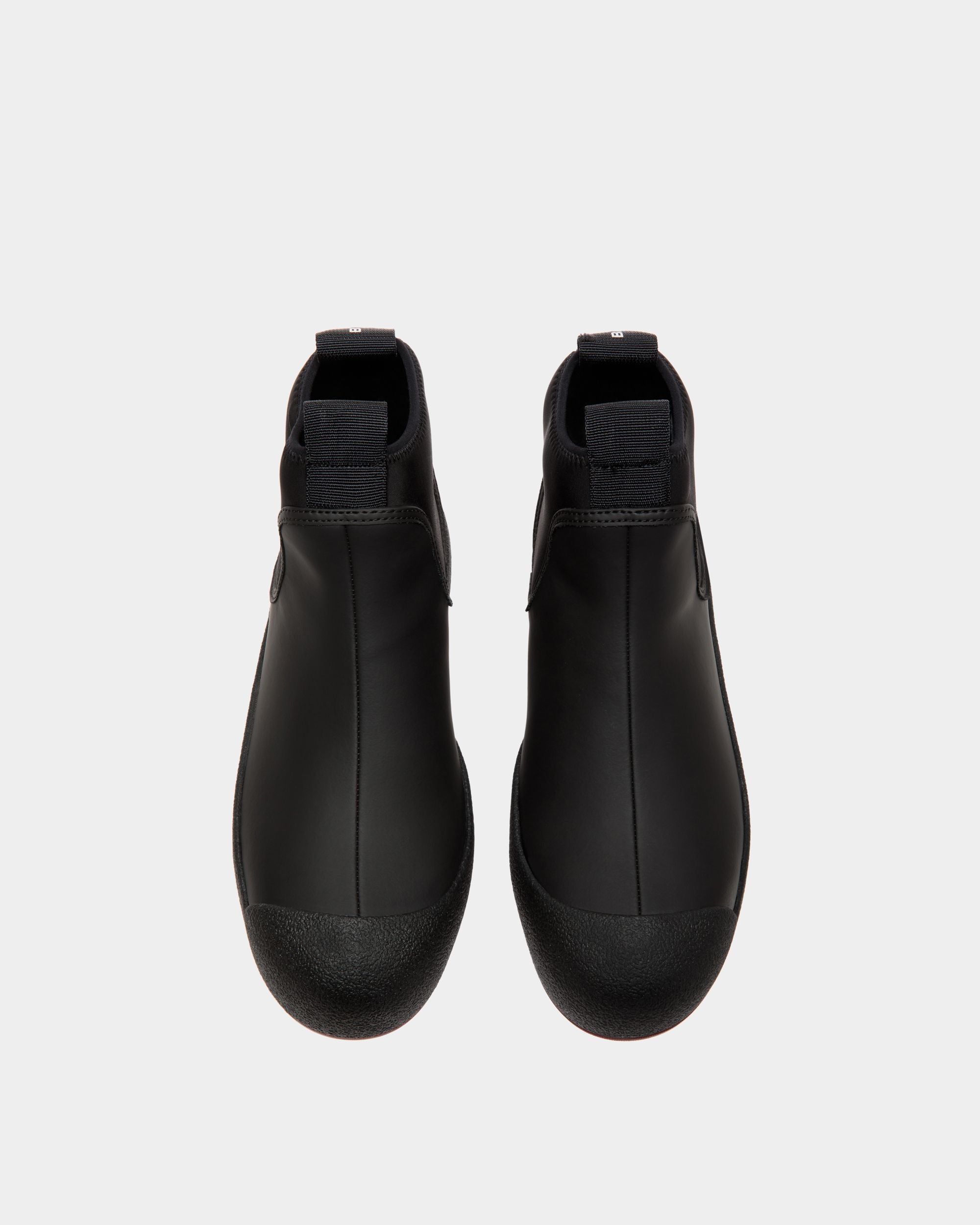 Bally Global - Bally Curling Boots In Black Leather - Black