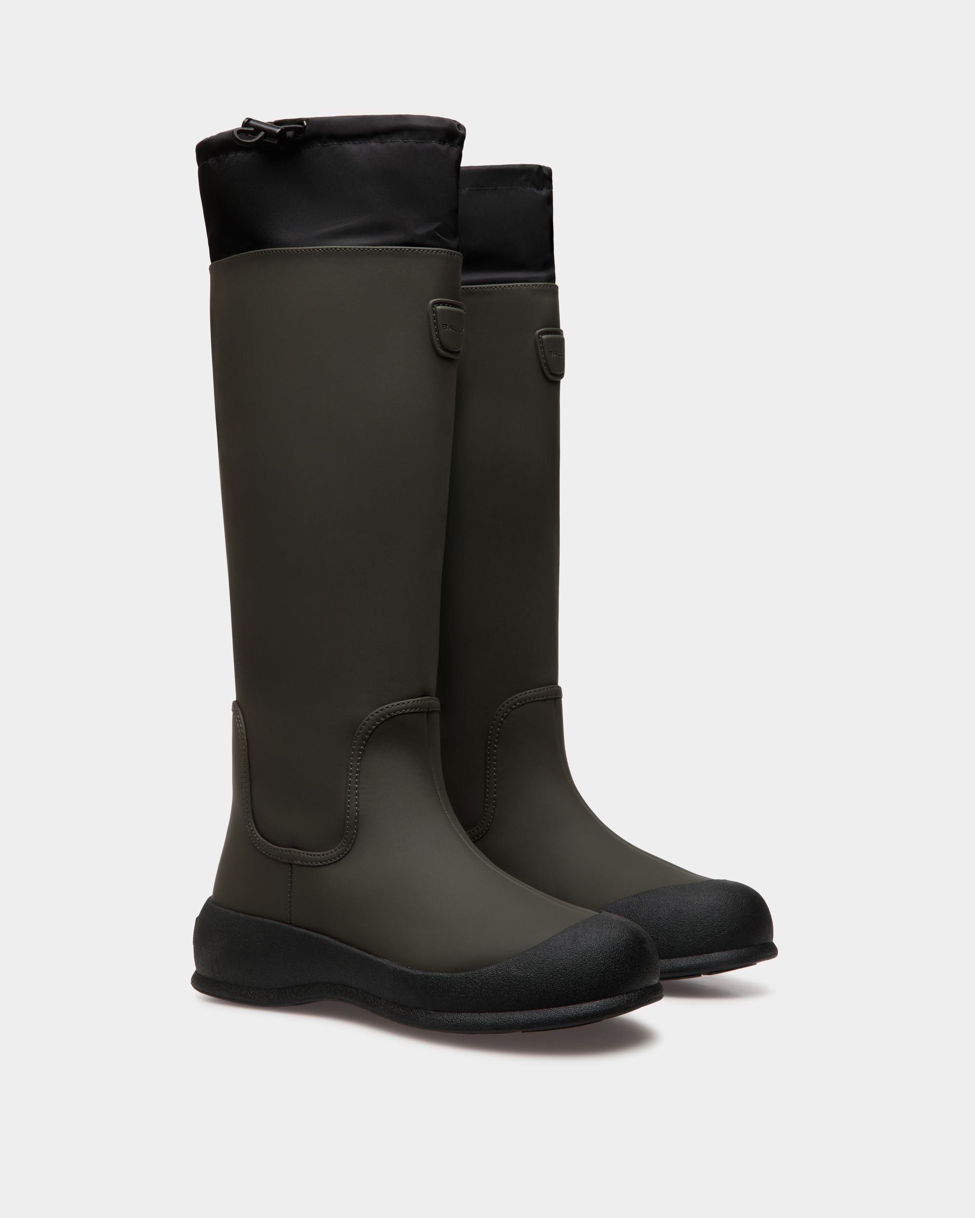 Bally Global - Frei Boot in Military Green Rubberized Leather - Verde