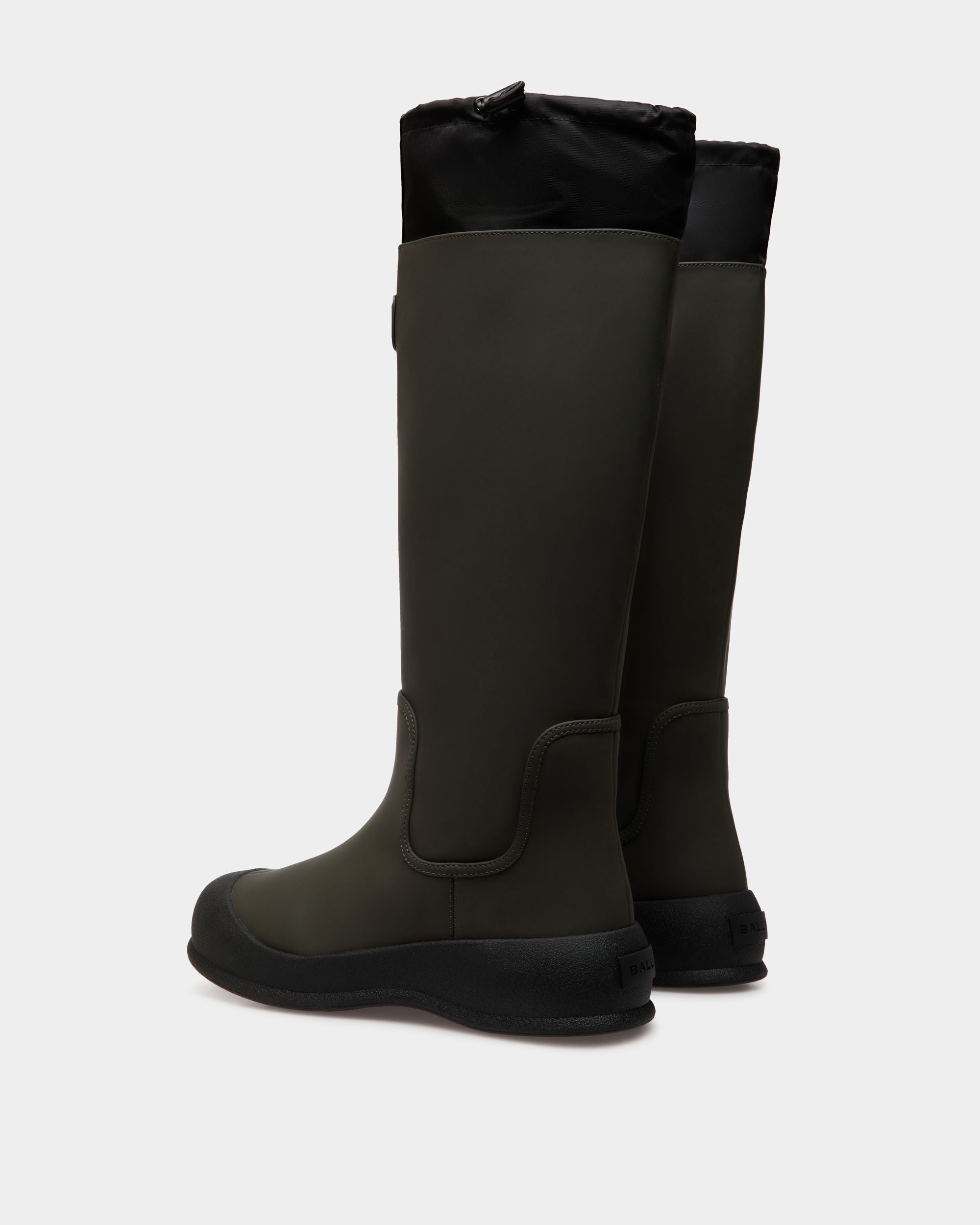 Bally Global - Frei Boot in Military Green Rubberized Leather - Verde
