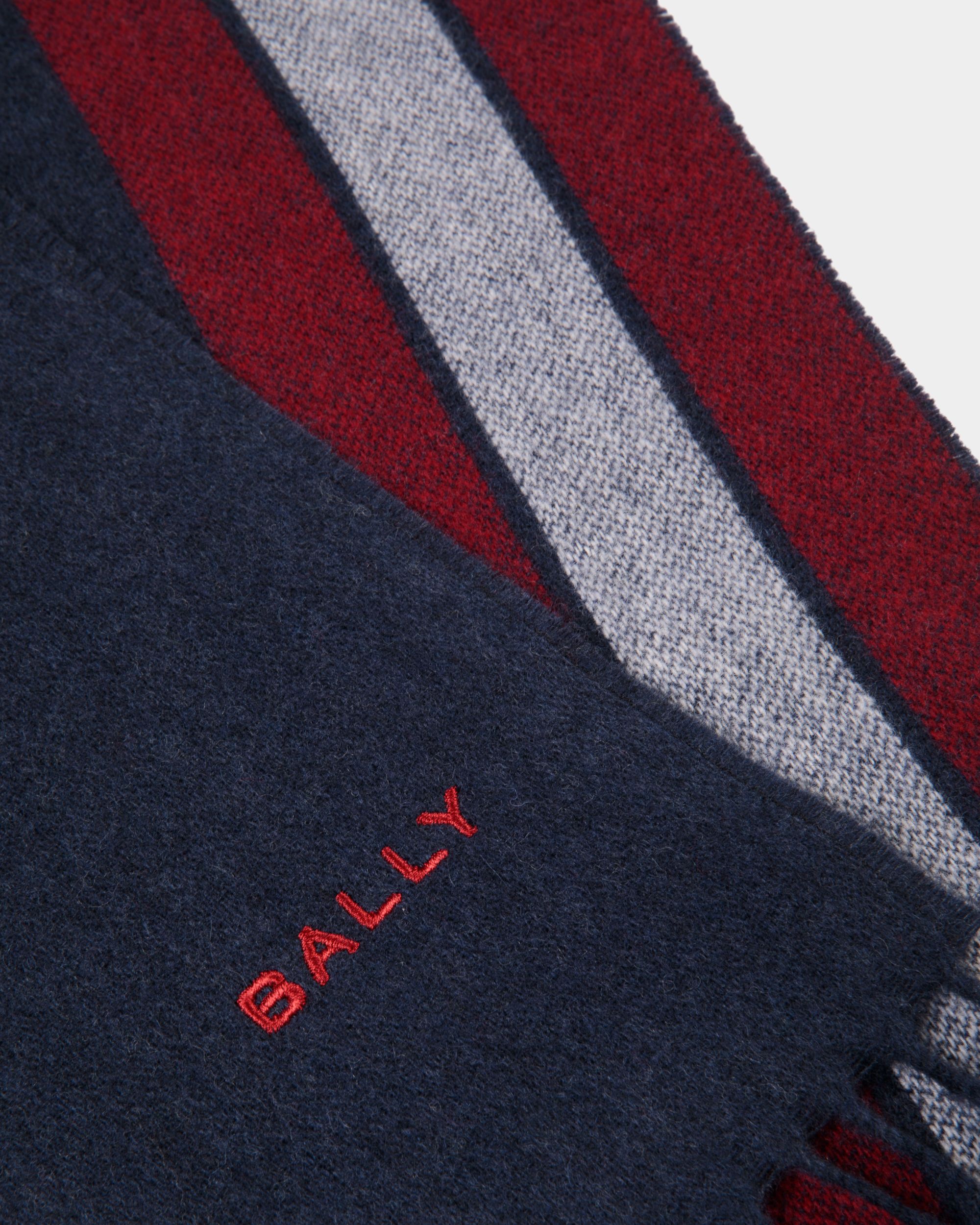 Bally Global - Écharpe Avec Détail Bally Ribbon En Cachemire Mélangé Navy Blue - Bleu