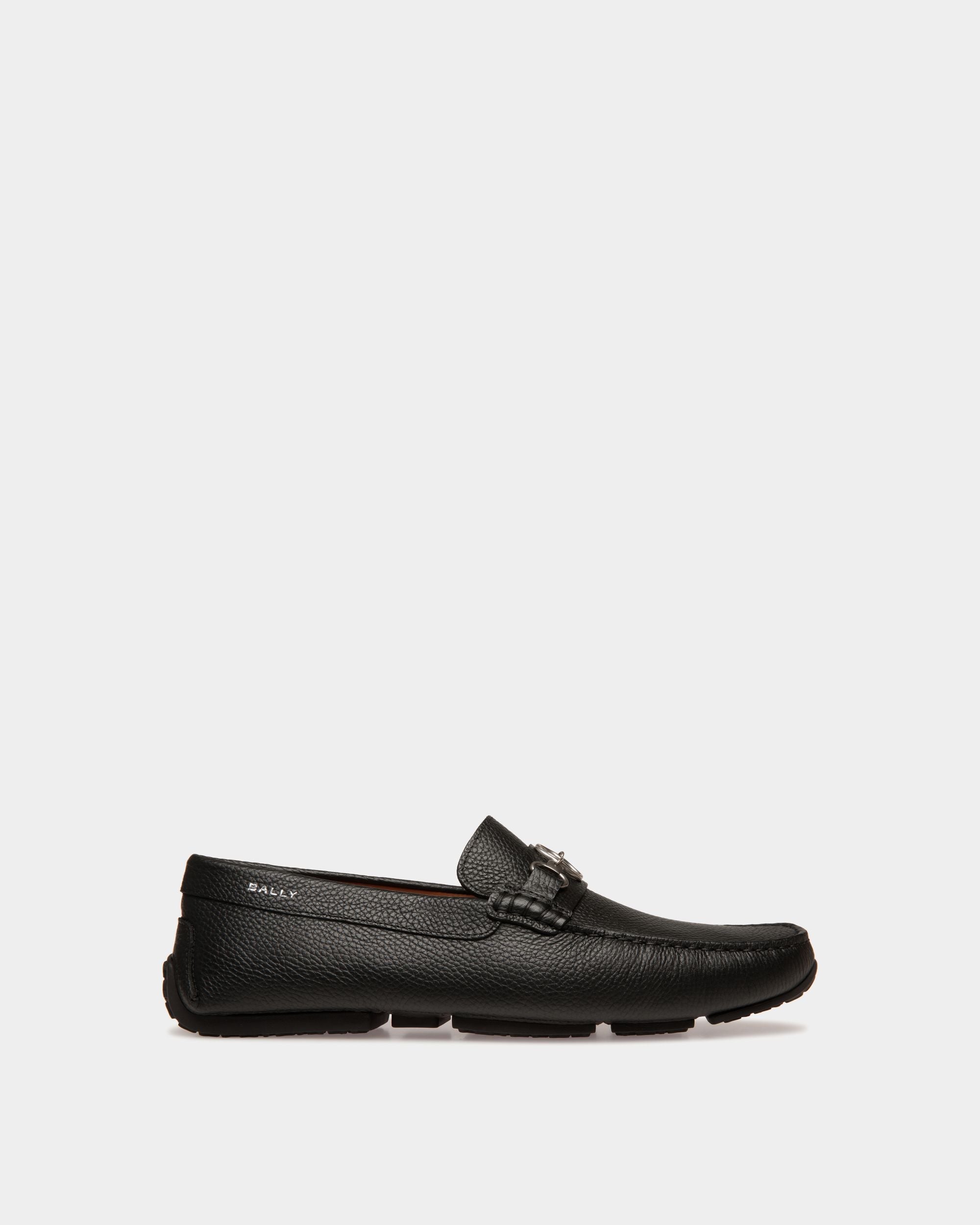 Bally Global - Pilot Driver in Black Grained Leather - Black