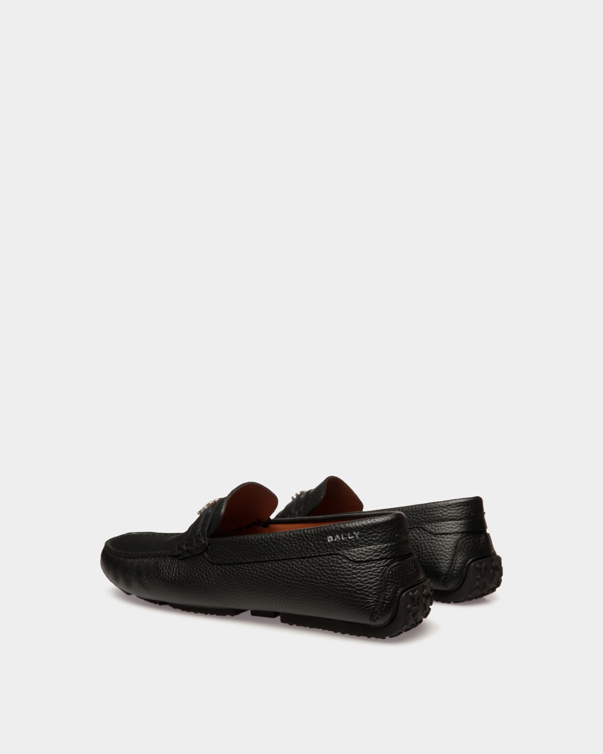 Bally Global - Pilot Driver in Black Grained Leather - Black