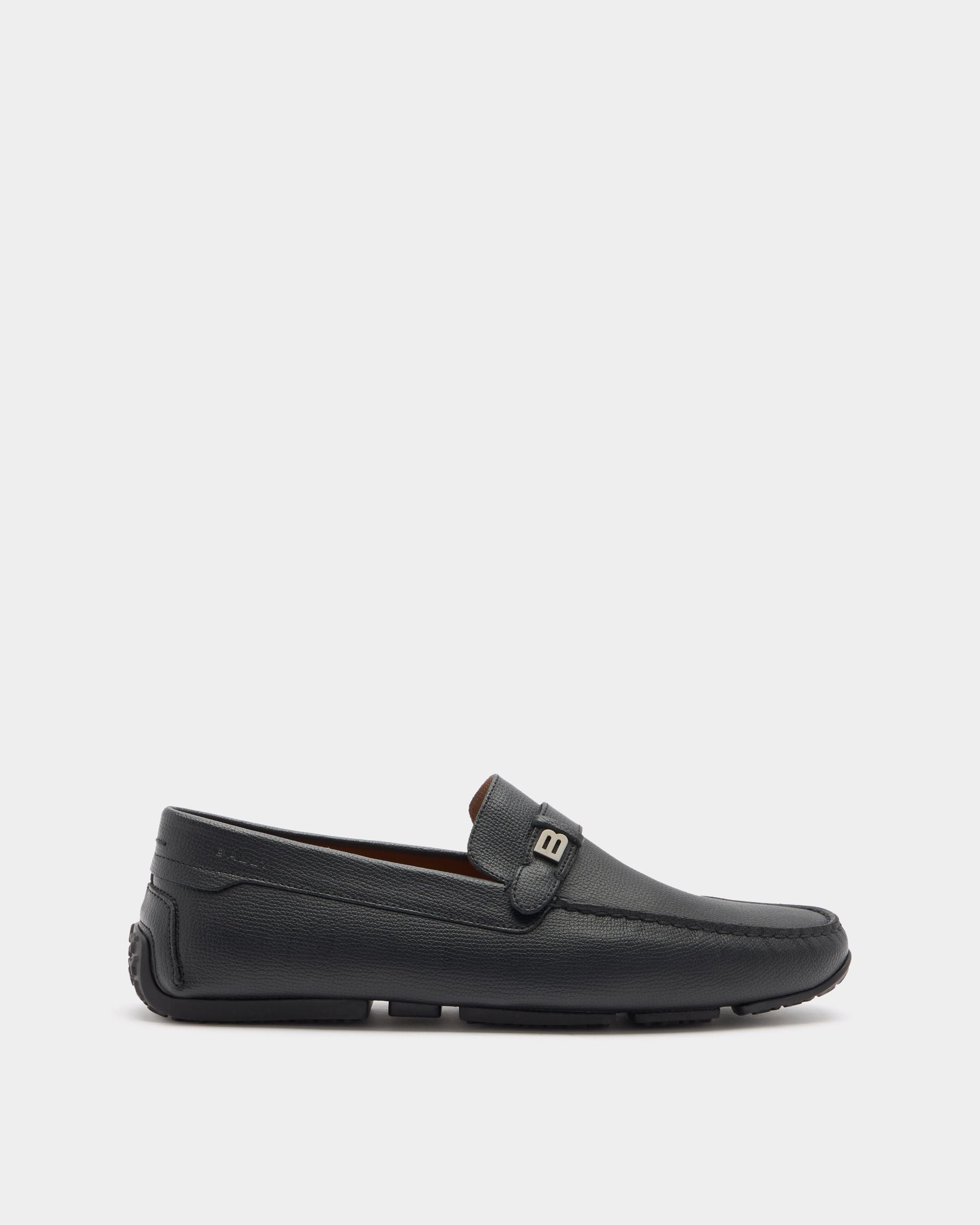 Bally Global - Pilot Driver in Black Grained Leather - Black