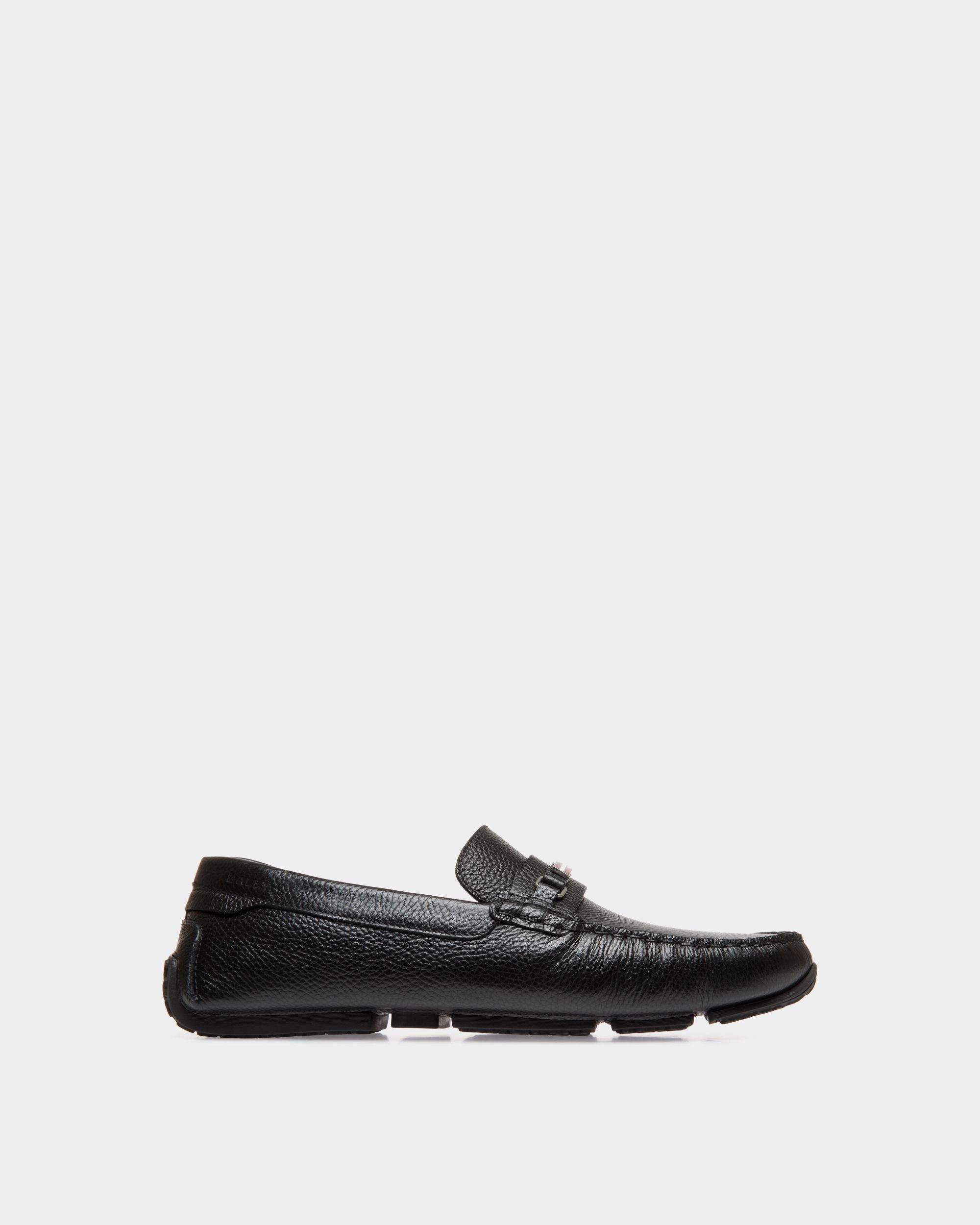 Bally Global - Pilot Driver in Black Grained Leather - Black