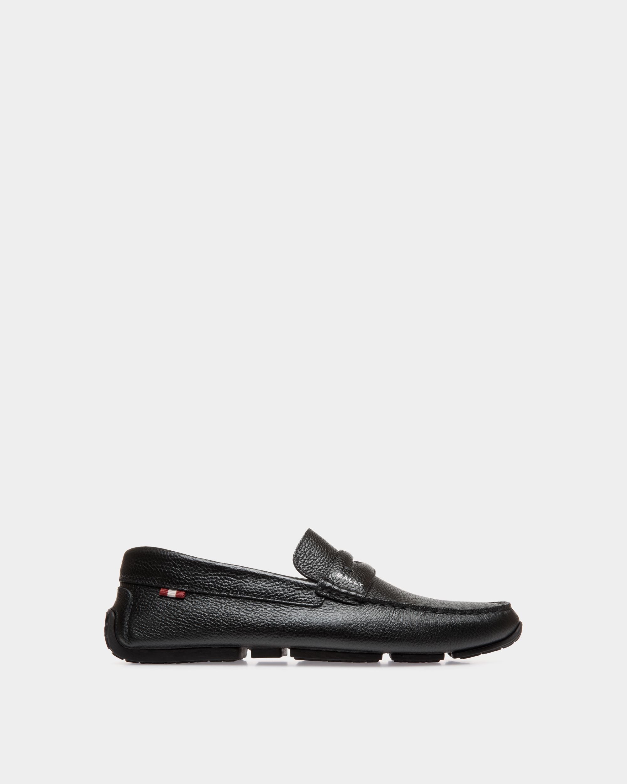 Bally Global - Pilot Driver in Black Grained Leather - Black