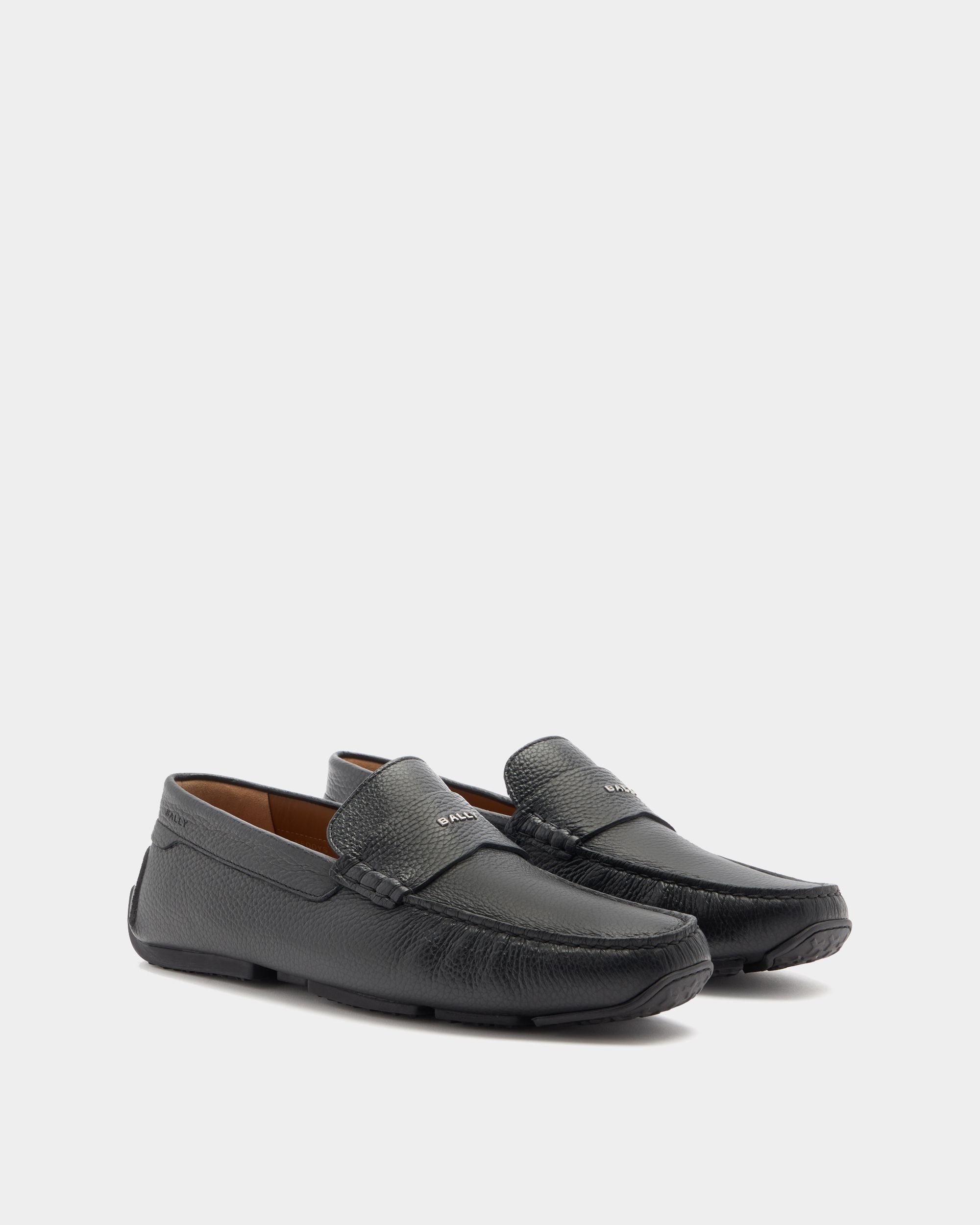 Bally Global - Pilot Driver in Black Grained Leather - Black