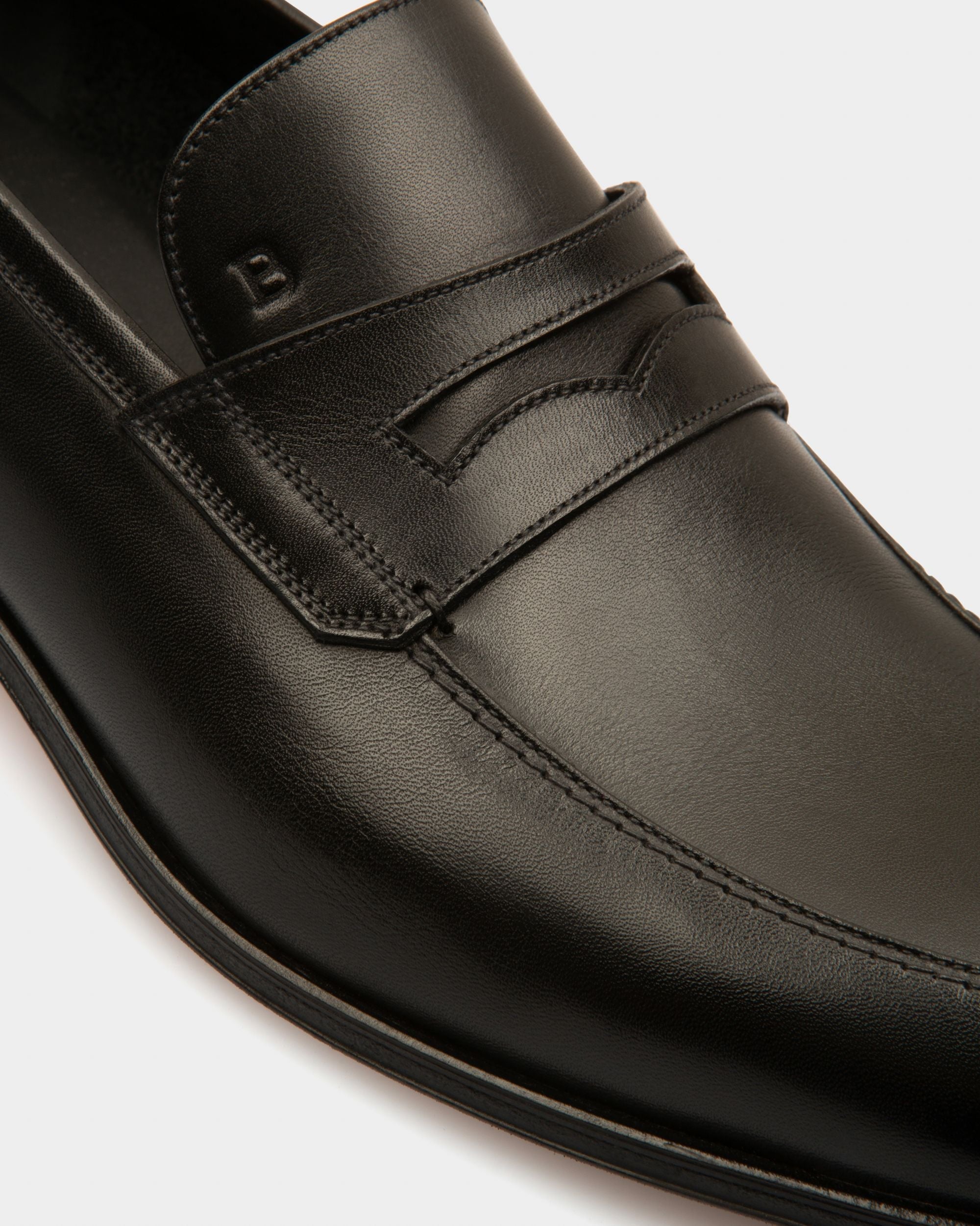 Bally Global - Webb Mocasín En Piel De Color Negro - Negro