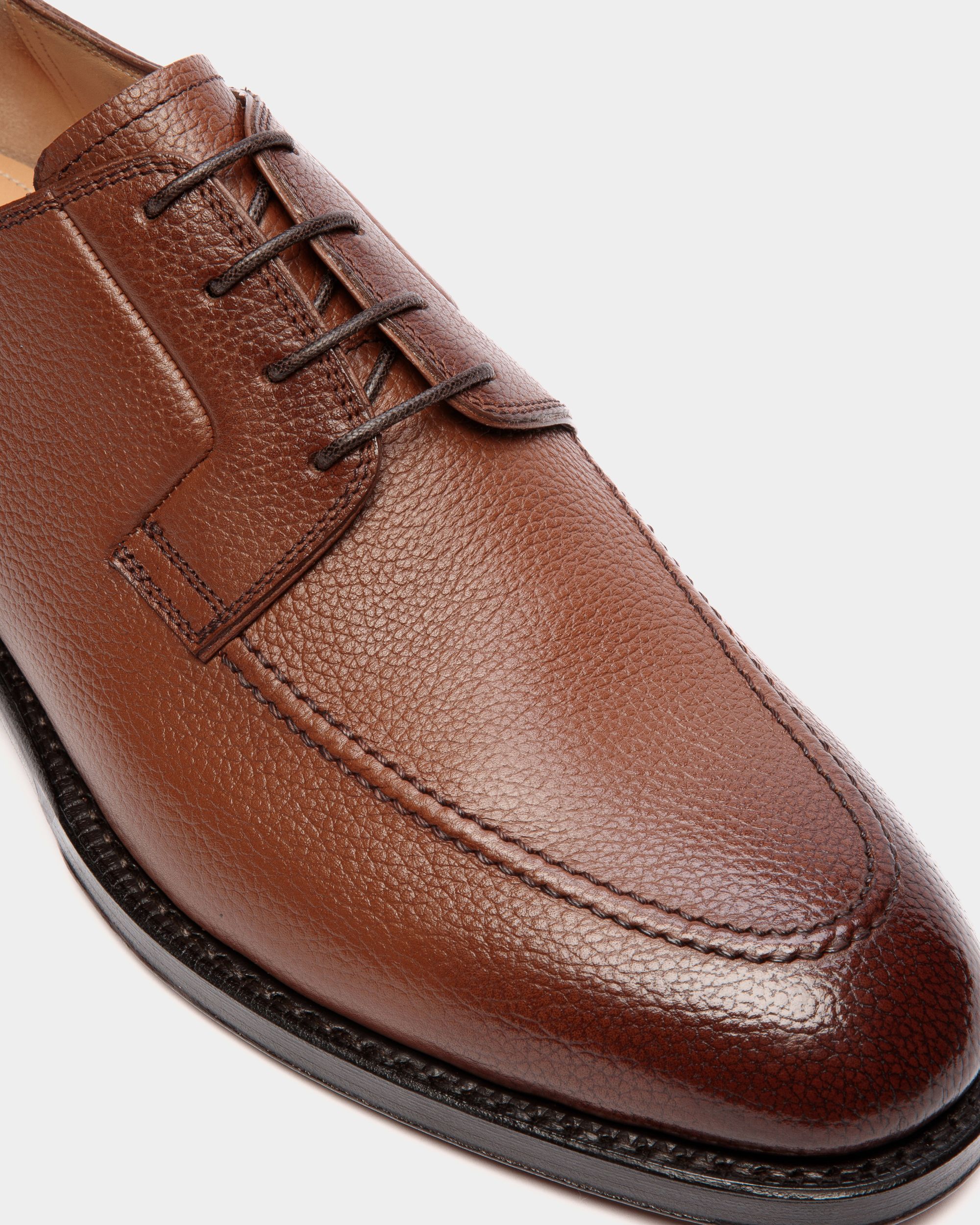 Bally Global - Scribe Oxford in Brown Grained Leather - Brown