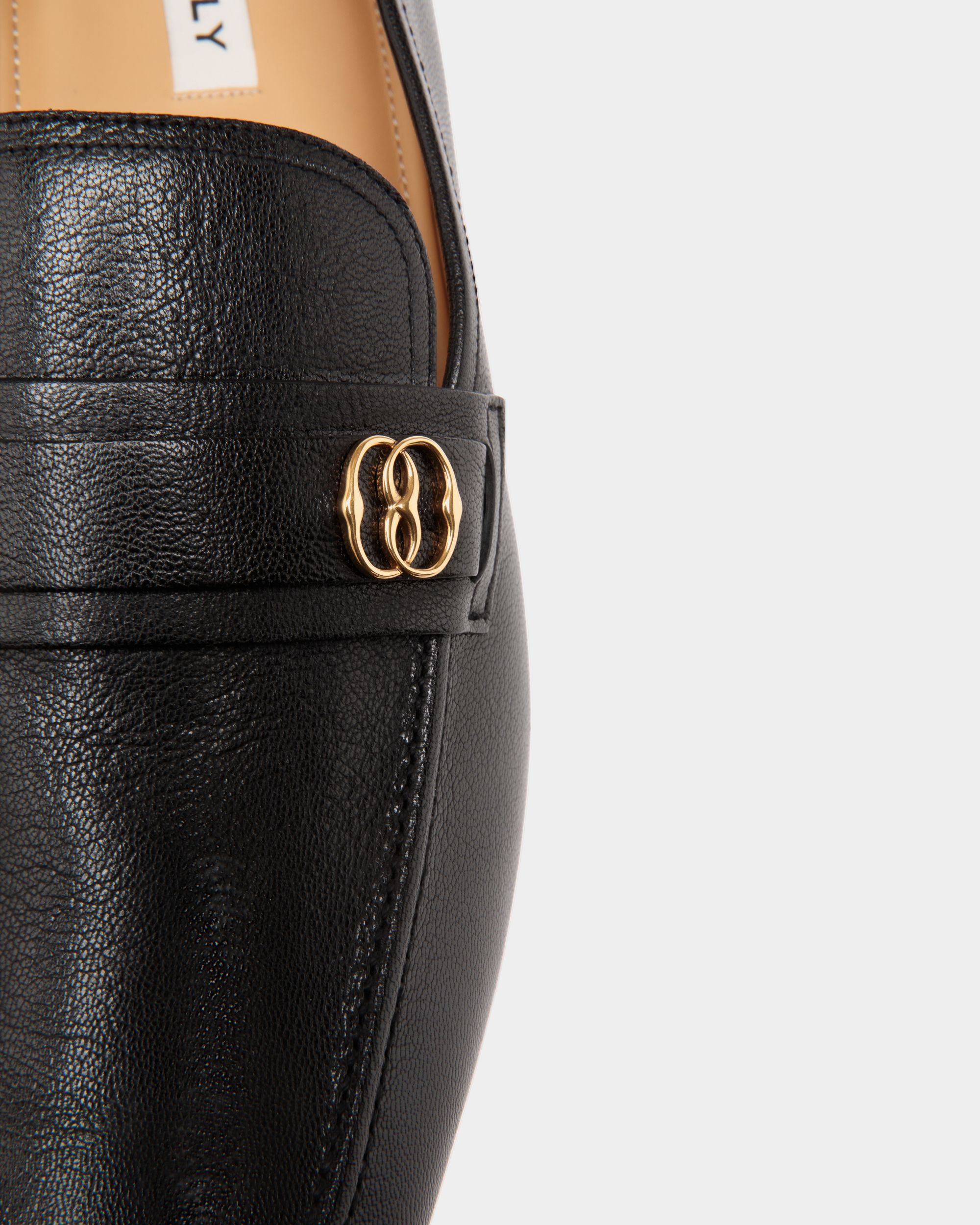 Bally Global - Suisse Loafer In Black Leather - Black