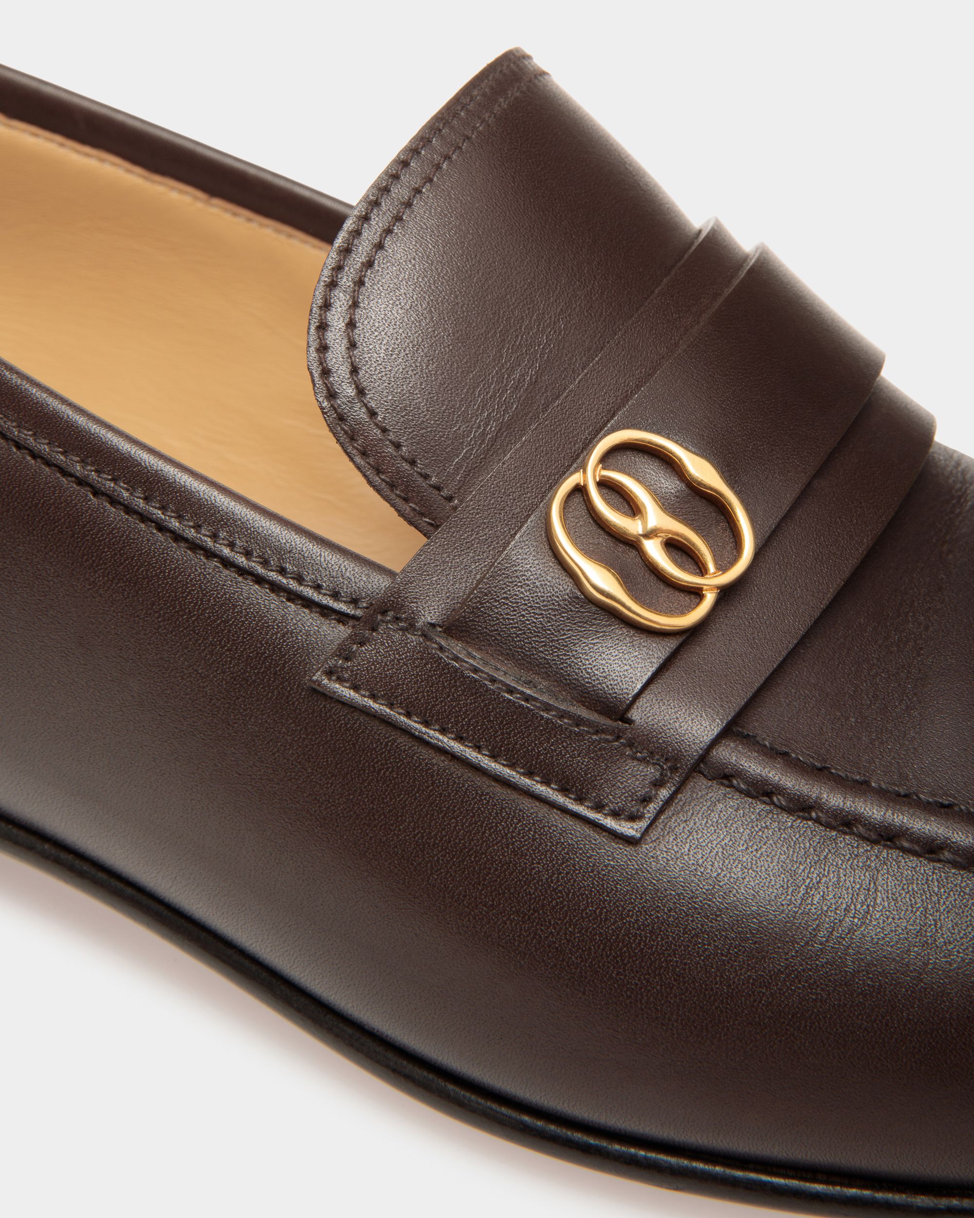 Bally Global - Suisse Loafers In Brown Leather - Brown