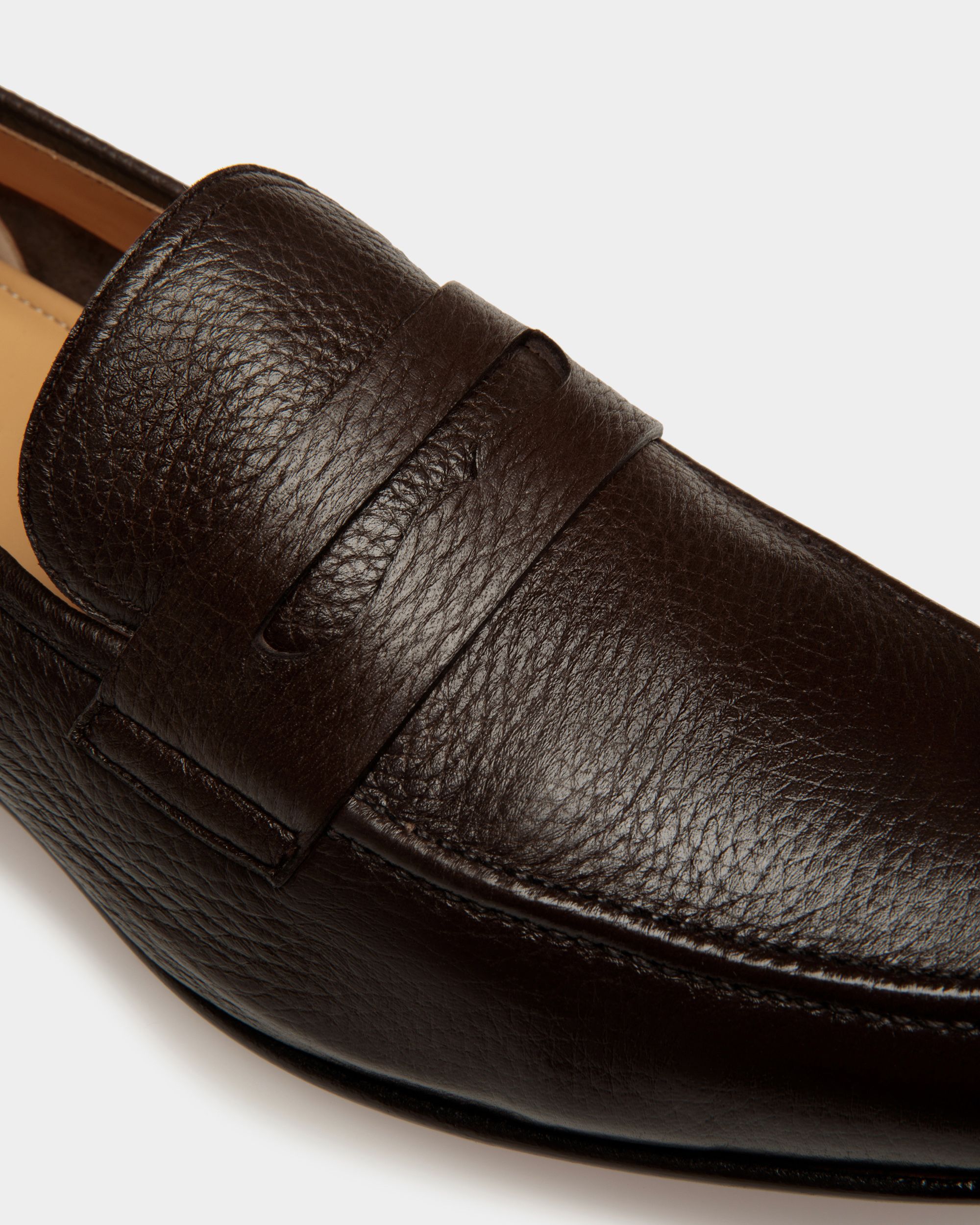 Bally Global - Suisse Loafers In Brown Leather - Brown