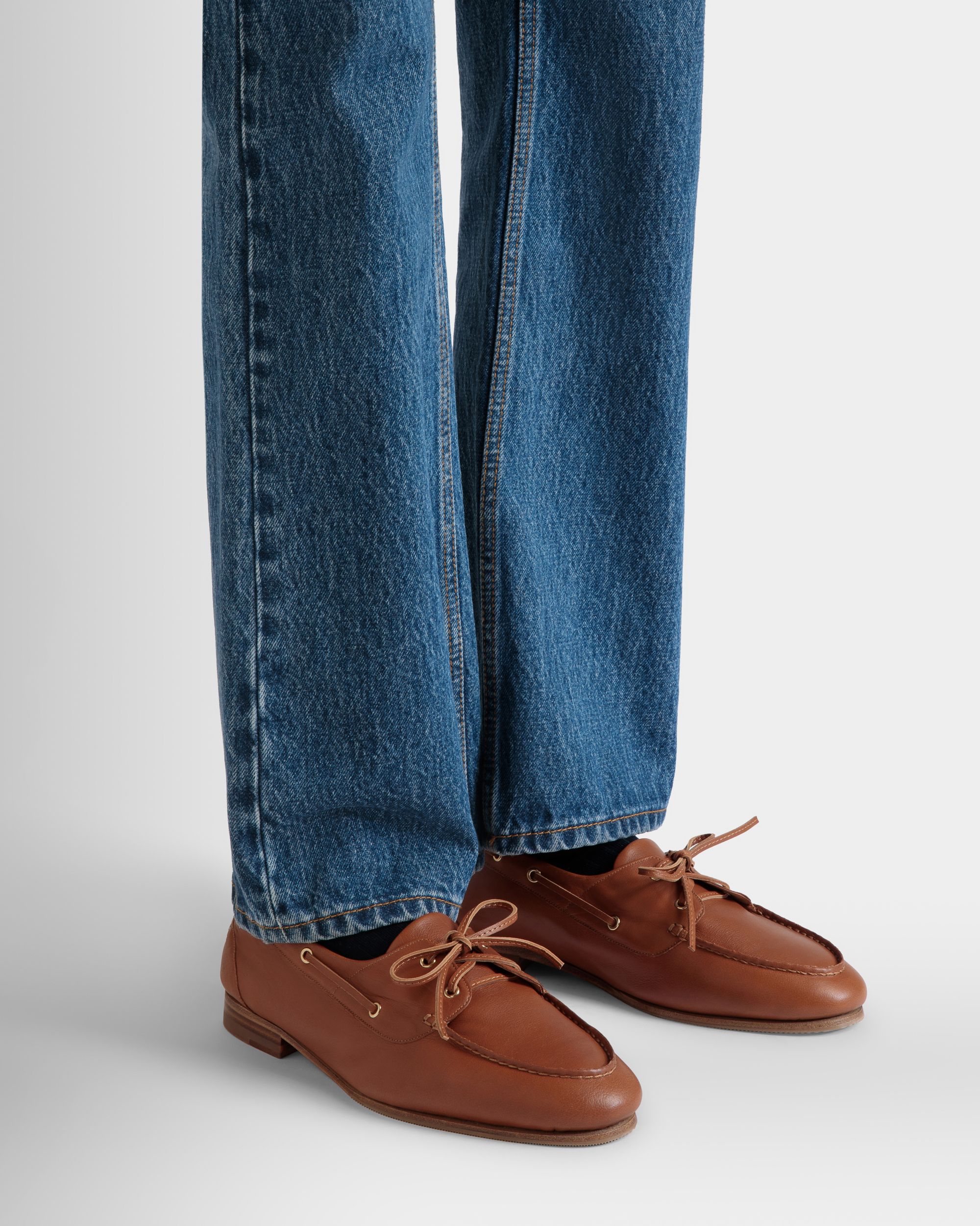 Bally Global - Mocassin Plume En Cuir Marron - Marron