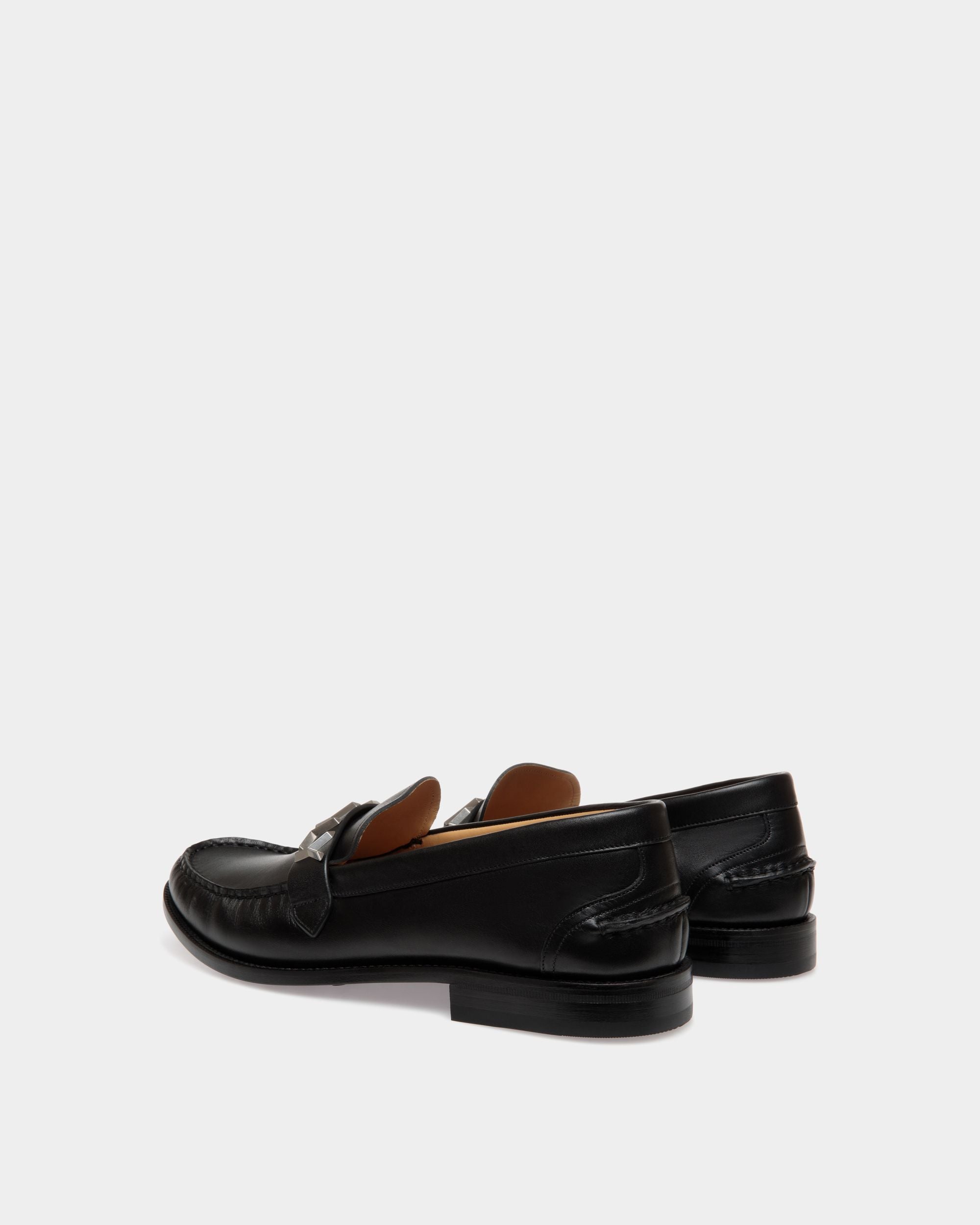 Bally Global - Oregon Moccassins In Black Leather - Black