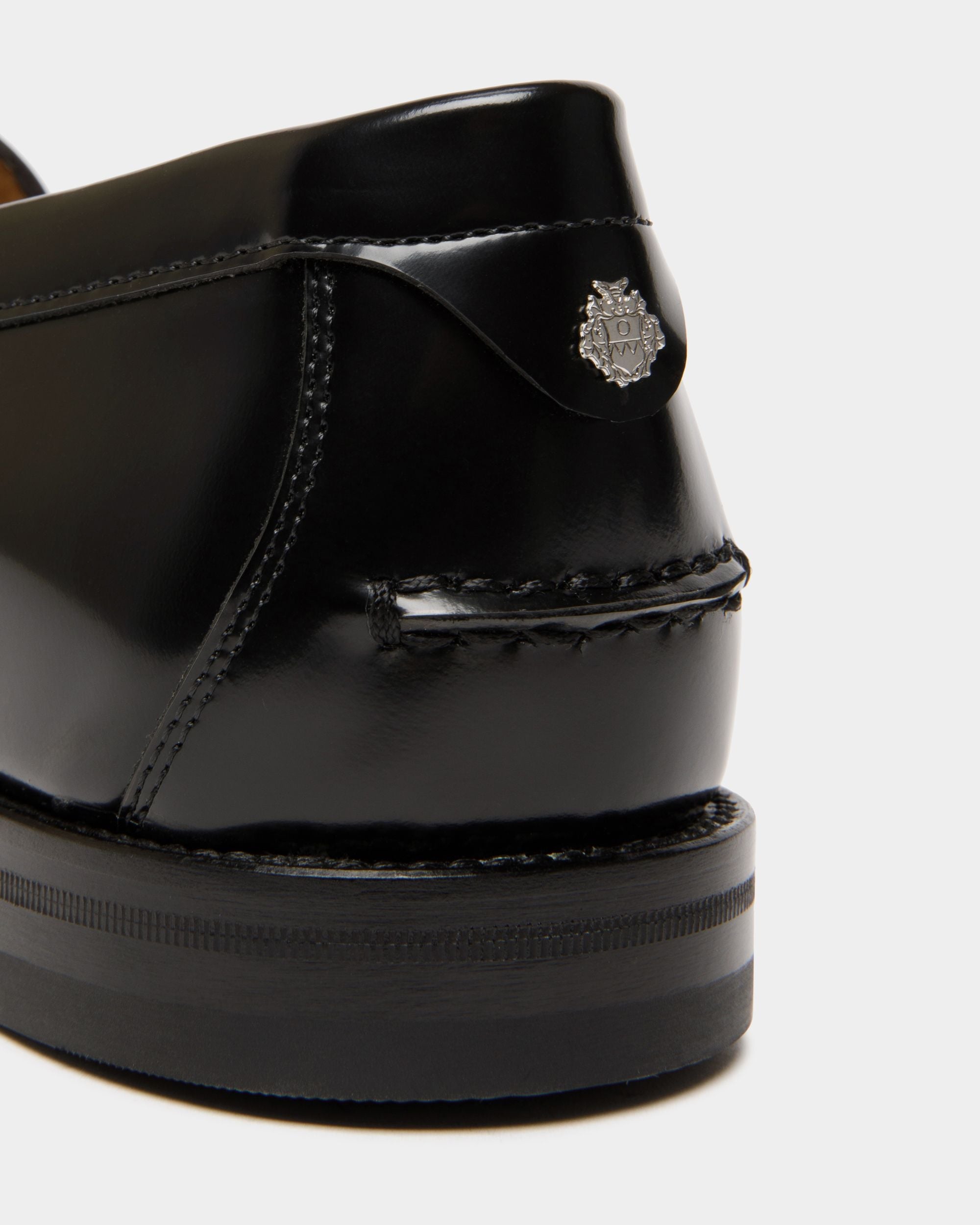 Bally Global - Capitol Loafer in Black Leather - Black