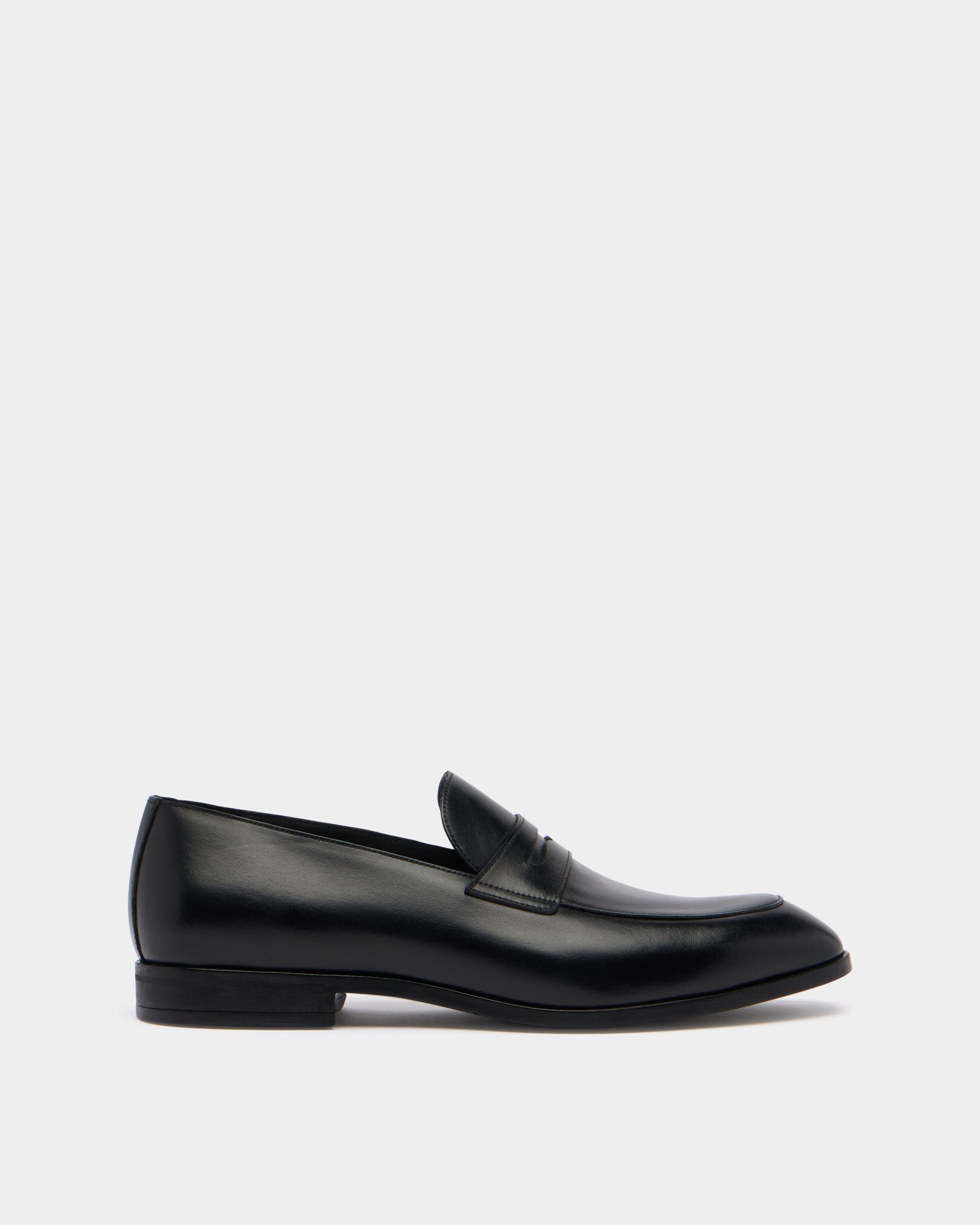 Bally Global - Onizy Loafer in Black Leather - Black