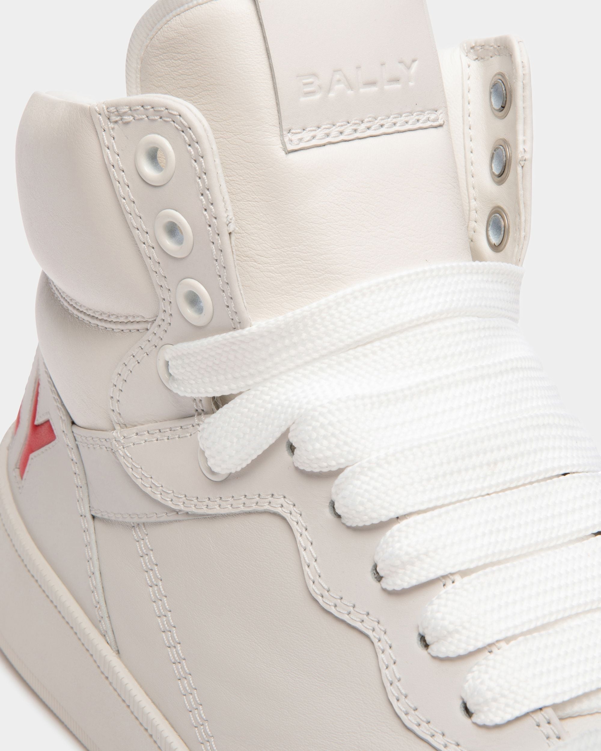 Bally Global - Zapatilla Alta Raise De Piel Blanca - Blanco