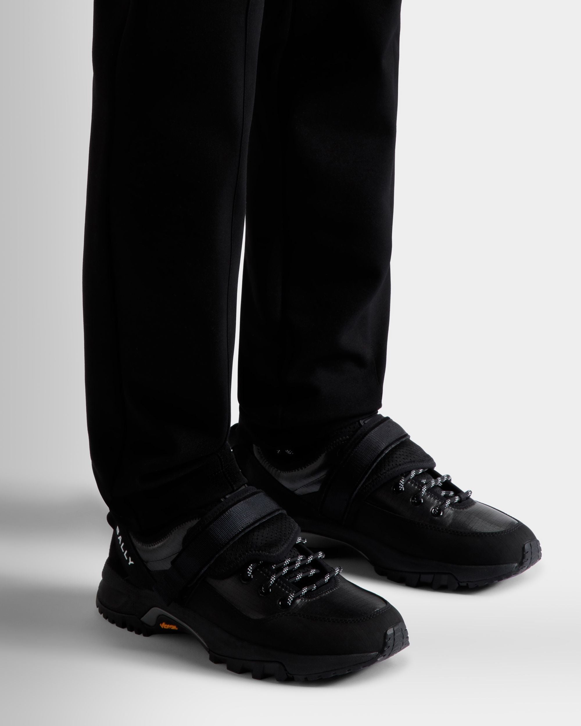 Bally Global - Zapatilla Faster De Nailon En Negro - Negro