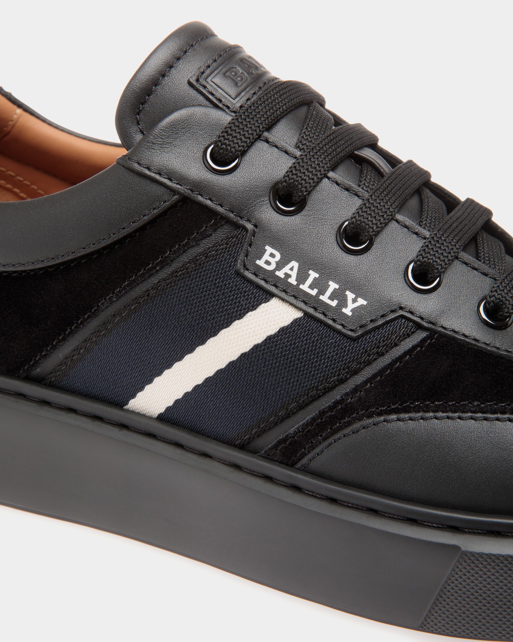 Bally Global - Sneaker in Black Leather - Black