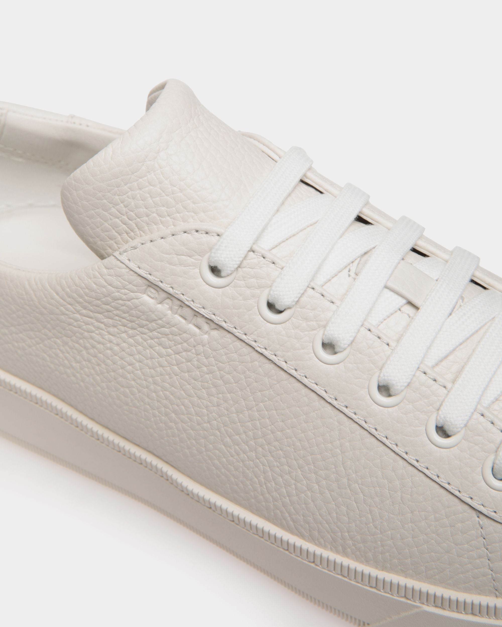 Bally Global - Raise Sneaker In White Grained Leather - White