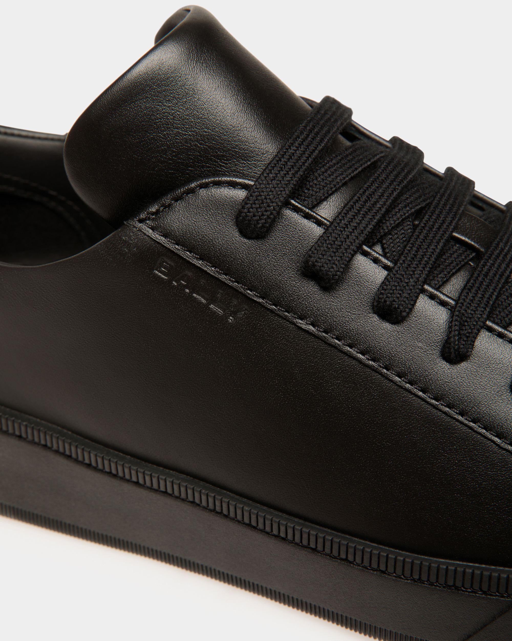 Bally Global - Sneaker Raise En Cuir Noir - Noir