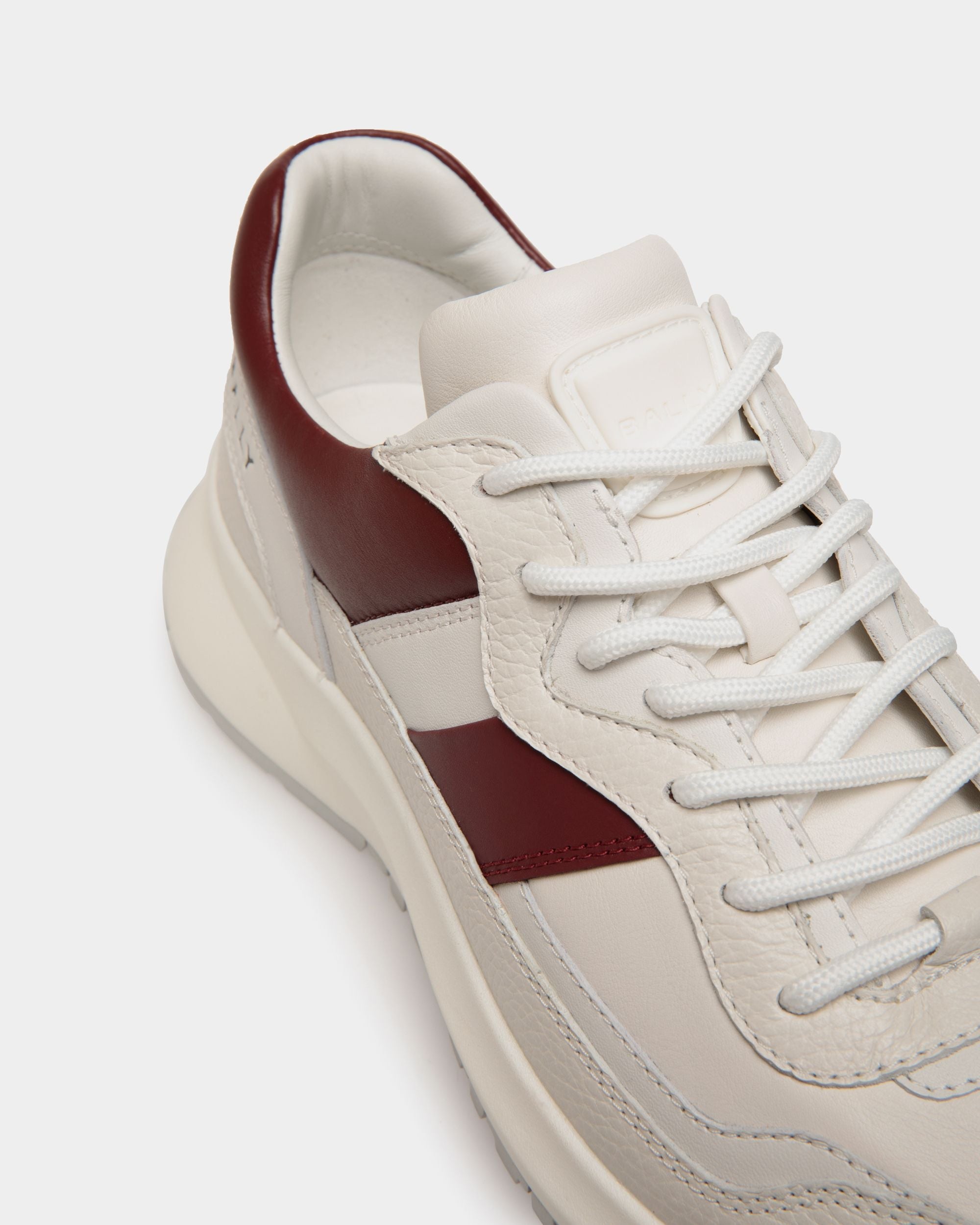 Bally Global - Sneaker Outline En Cuir Blanc Et Heritage Red - Blanc