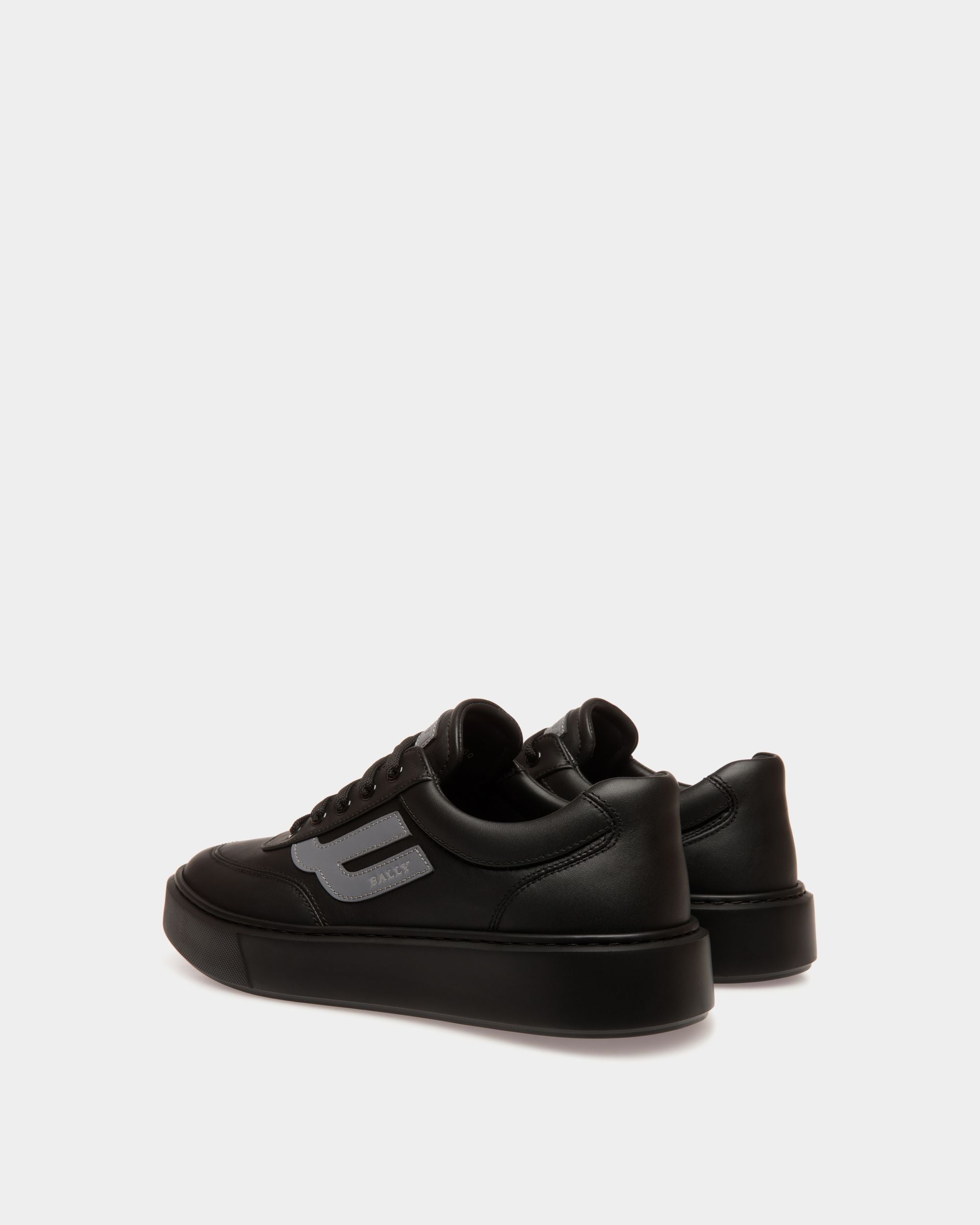 Bally Global - Sneaker in Black Leather - Black