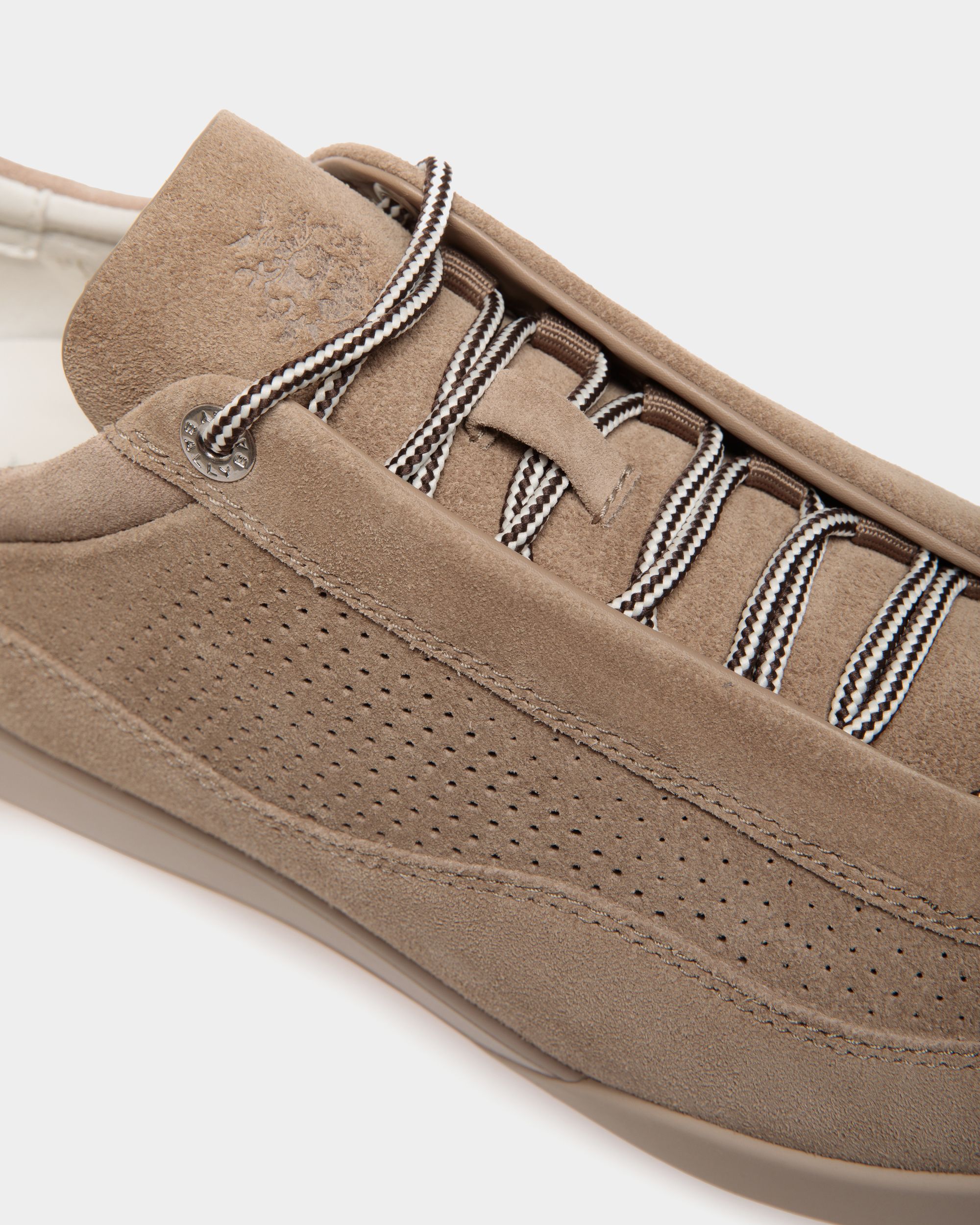 Bally Global - Manto Runner Sneaker in Light Beige Suede - Beige
