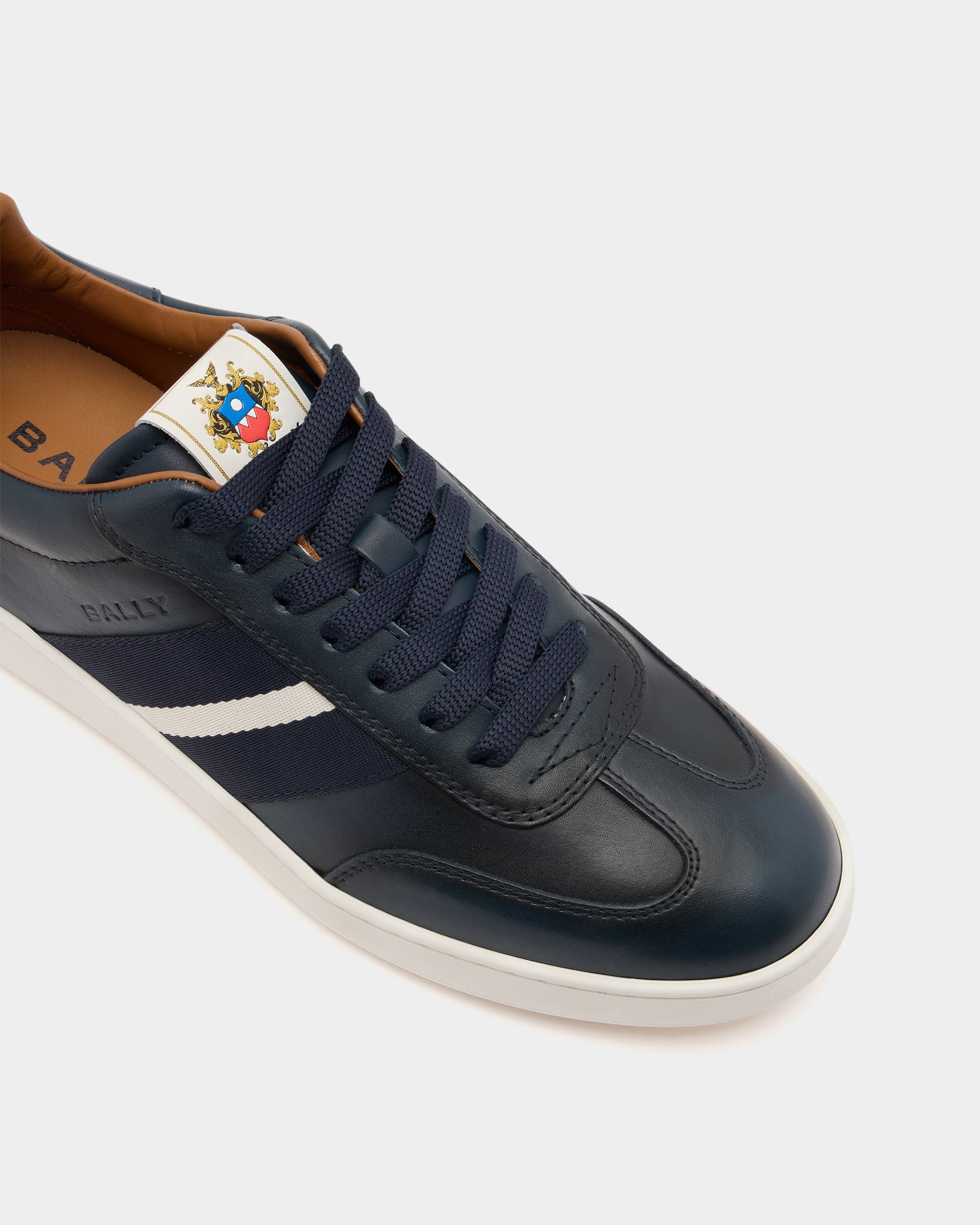 Bally Global - Retro Crest Sneaker In Navy Blue Leather - Blue