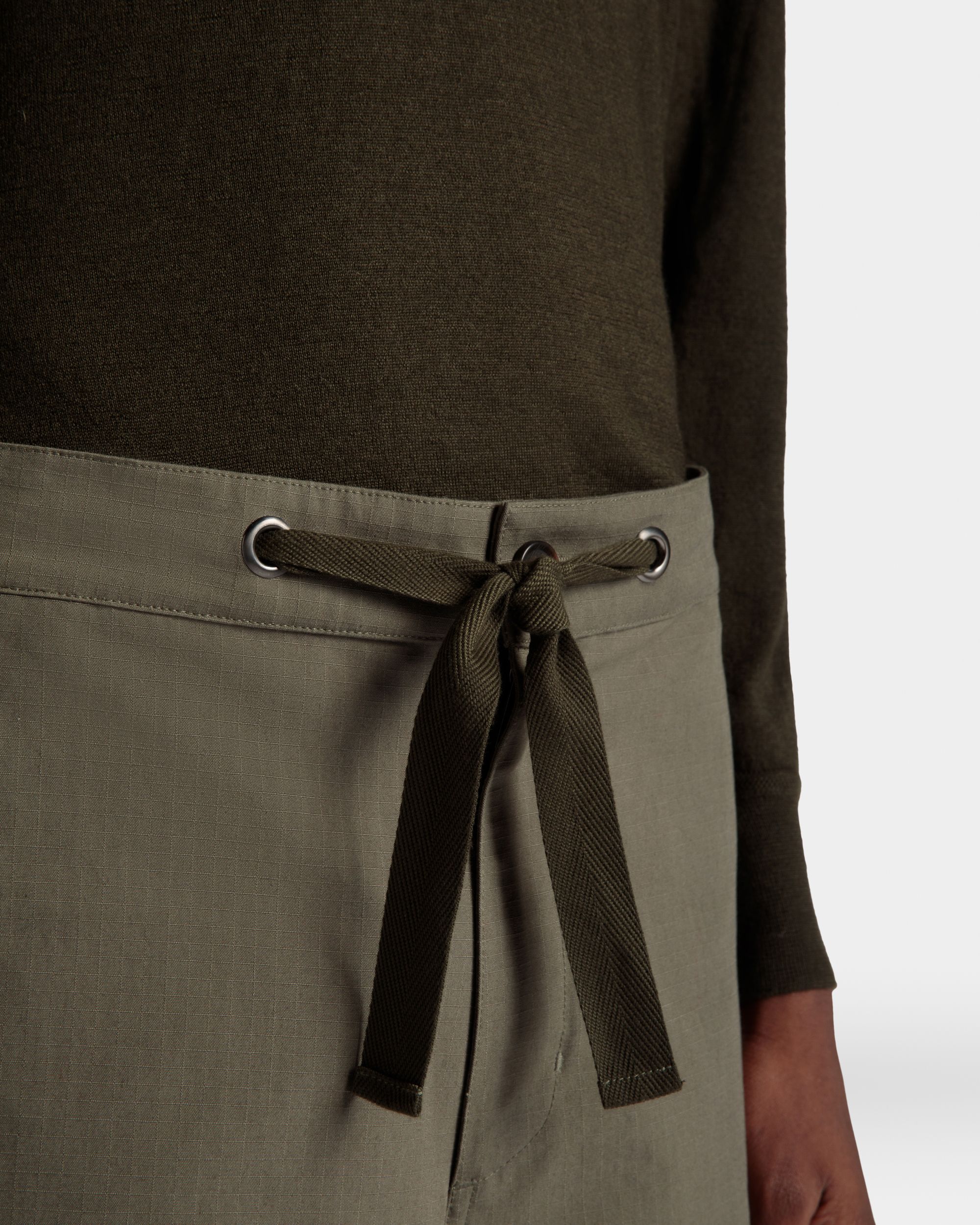 Bally Global - Adrien Brody Travel Collection Pants In Military Green Cotton - Verde