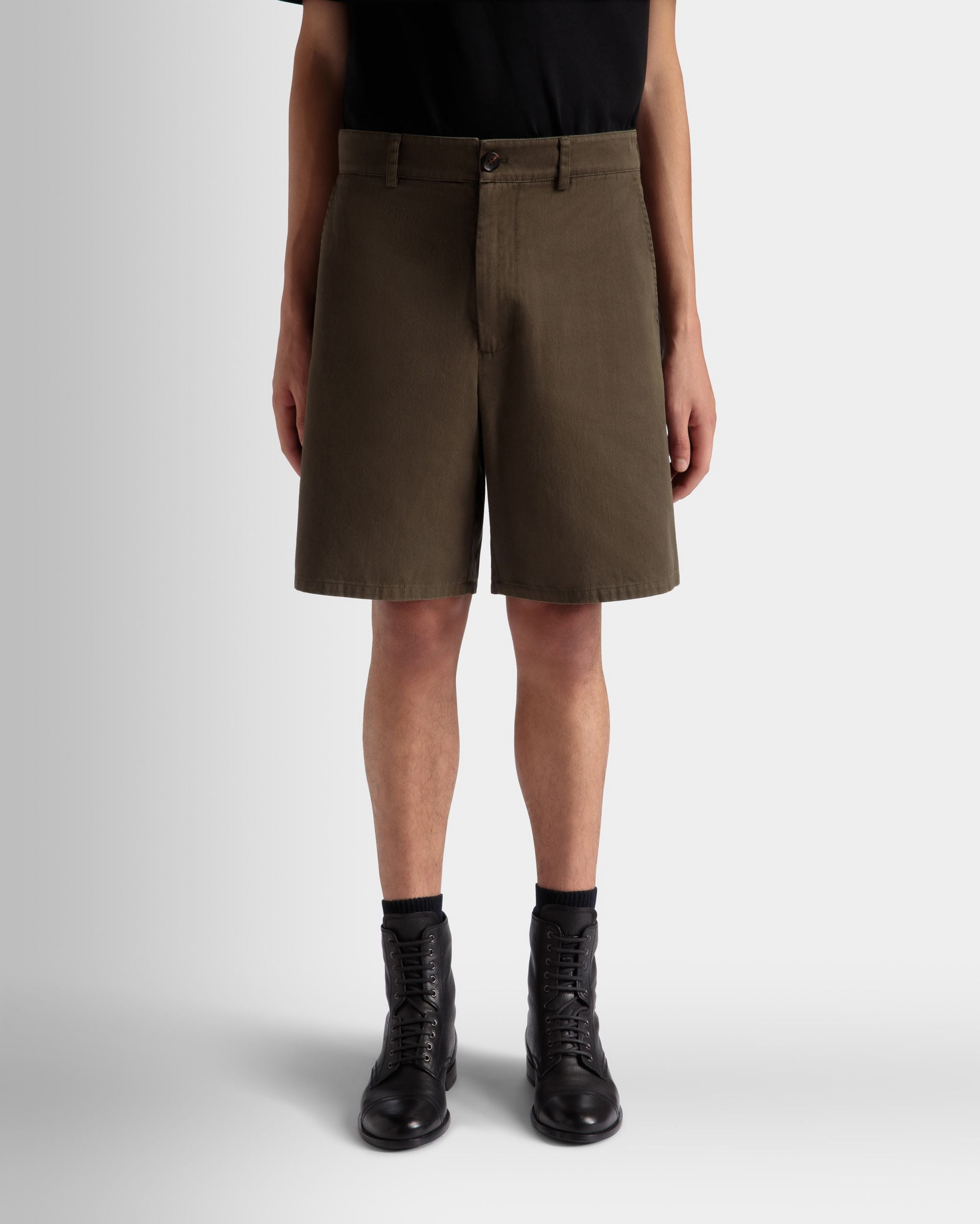 Bally Global - Adrien Brody Travel Collection Shorts In Military Green Cotton - Green