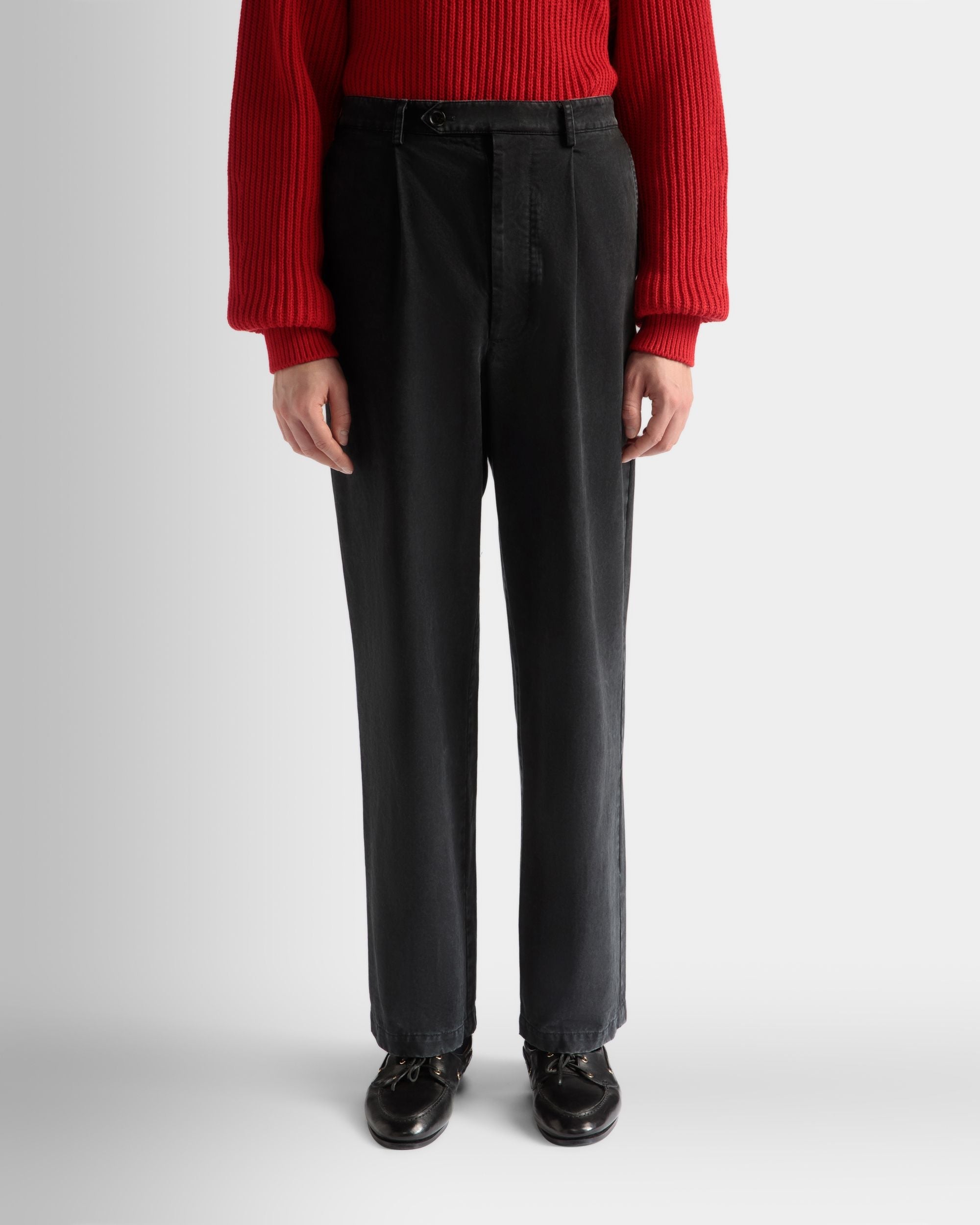 Bally Global - Pants in Black Cotton - Black
