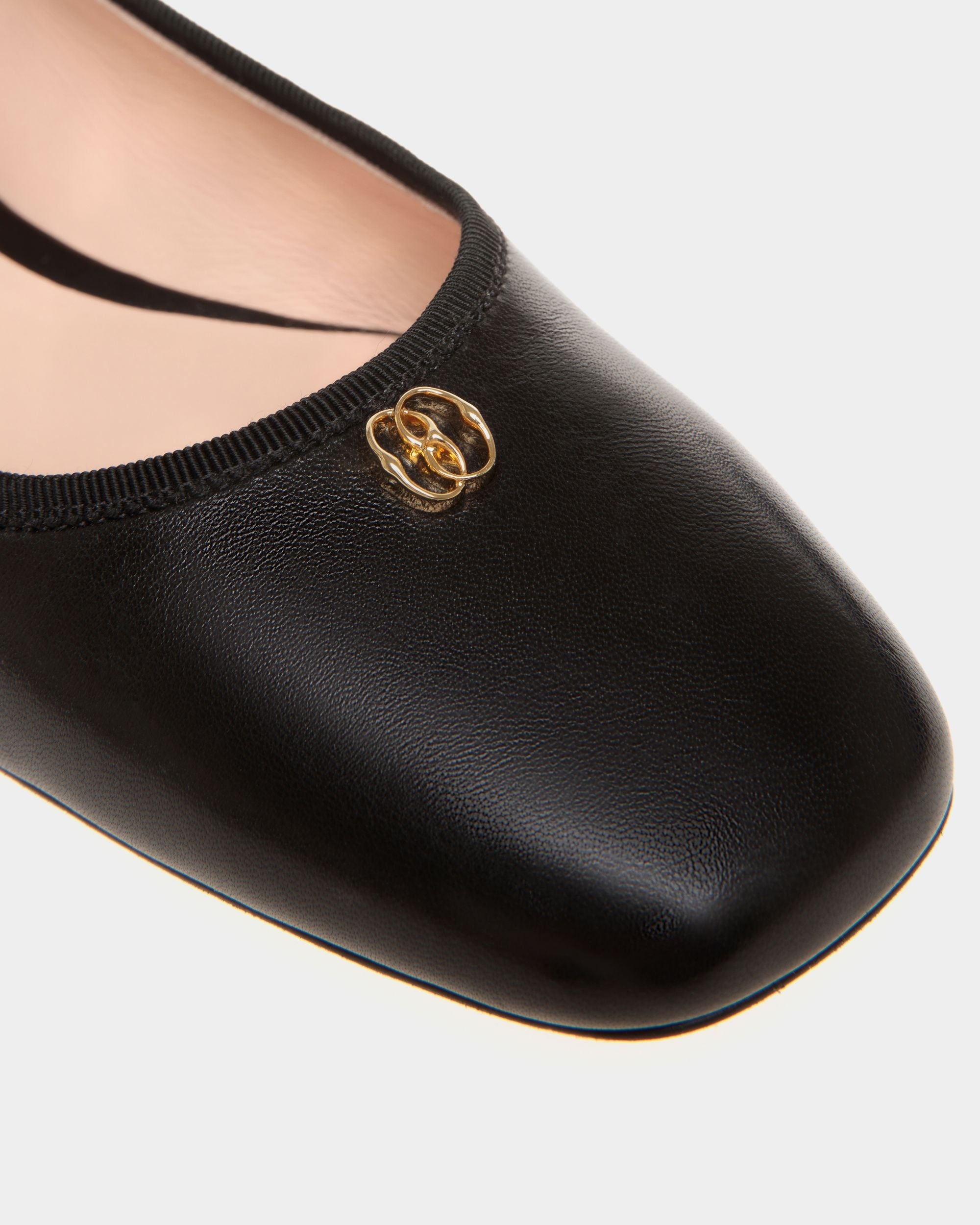 Bally Global - Chaussure À Talon Plat Ballyrina En Cuir Nappa Noir - Noir