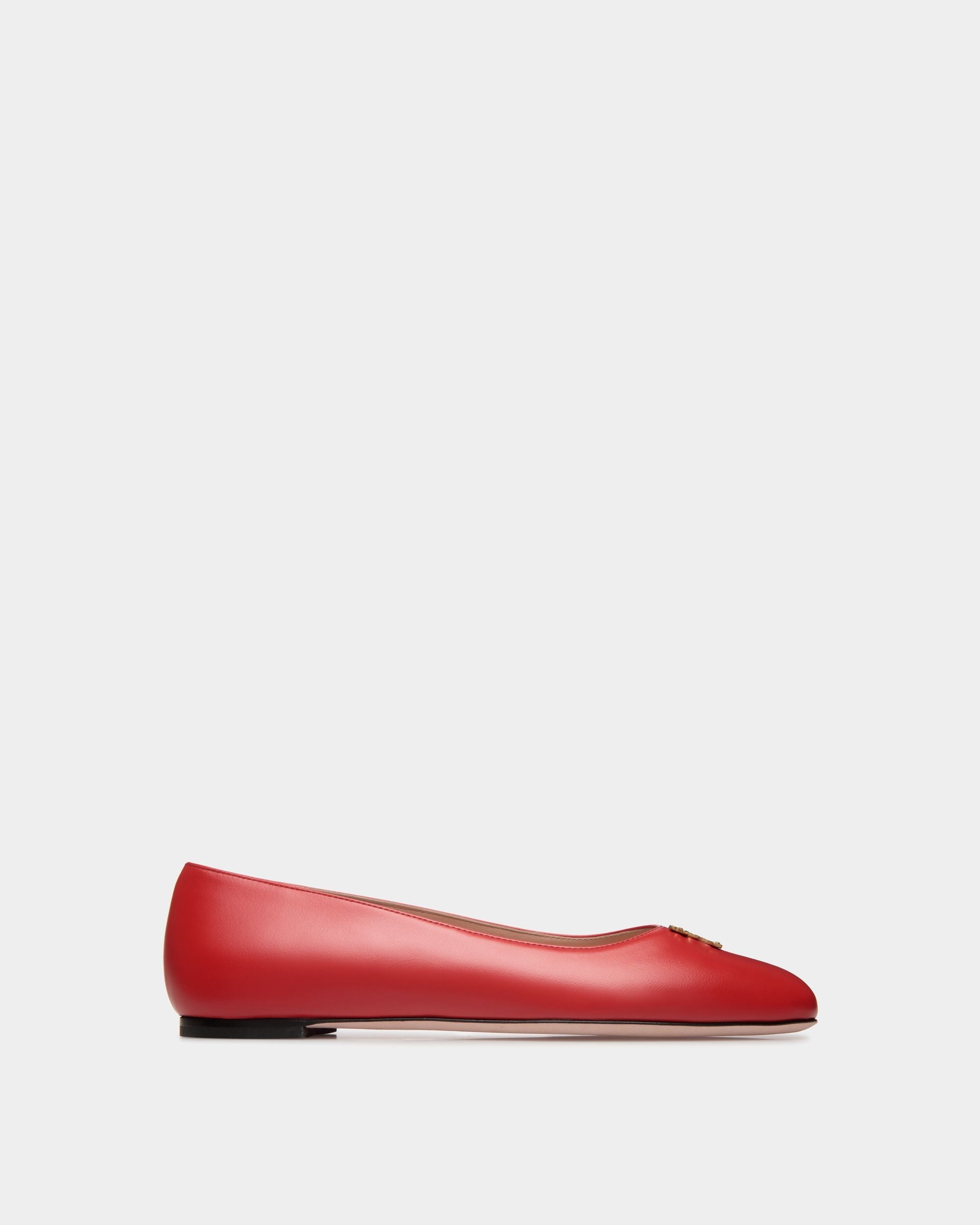 Bally Global - Zapato Plano Estilo Merceditas Ballyrina De Piel Roja - Rojo
