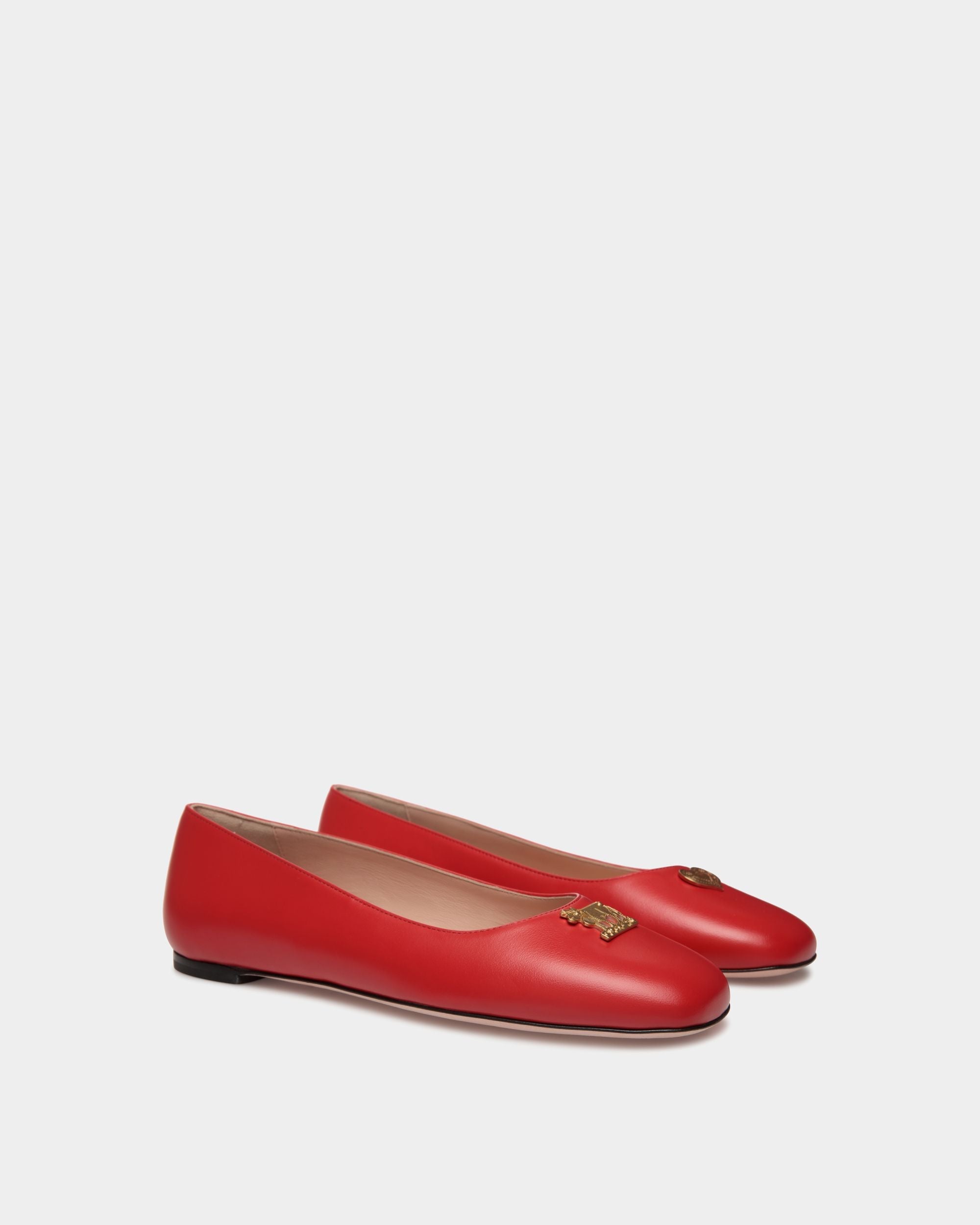 Bally Global - Zapato Plano Estilo Merceditas Ballyrina De Piel Roja - Rojo
