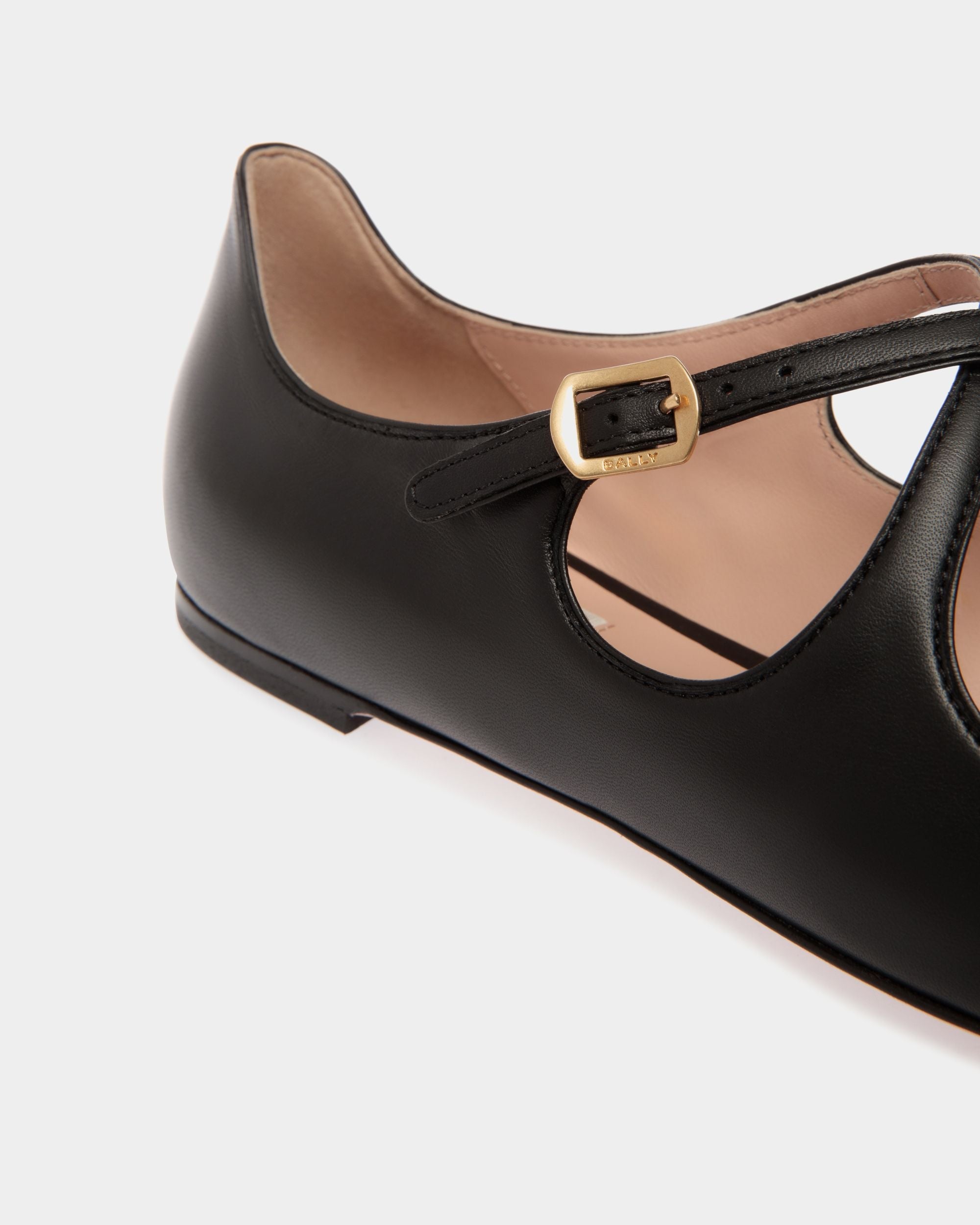 Bally Global - Ballyrina Flat in Black Leather - Noir