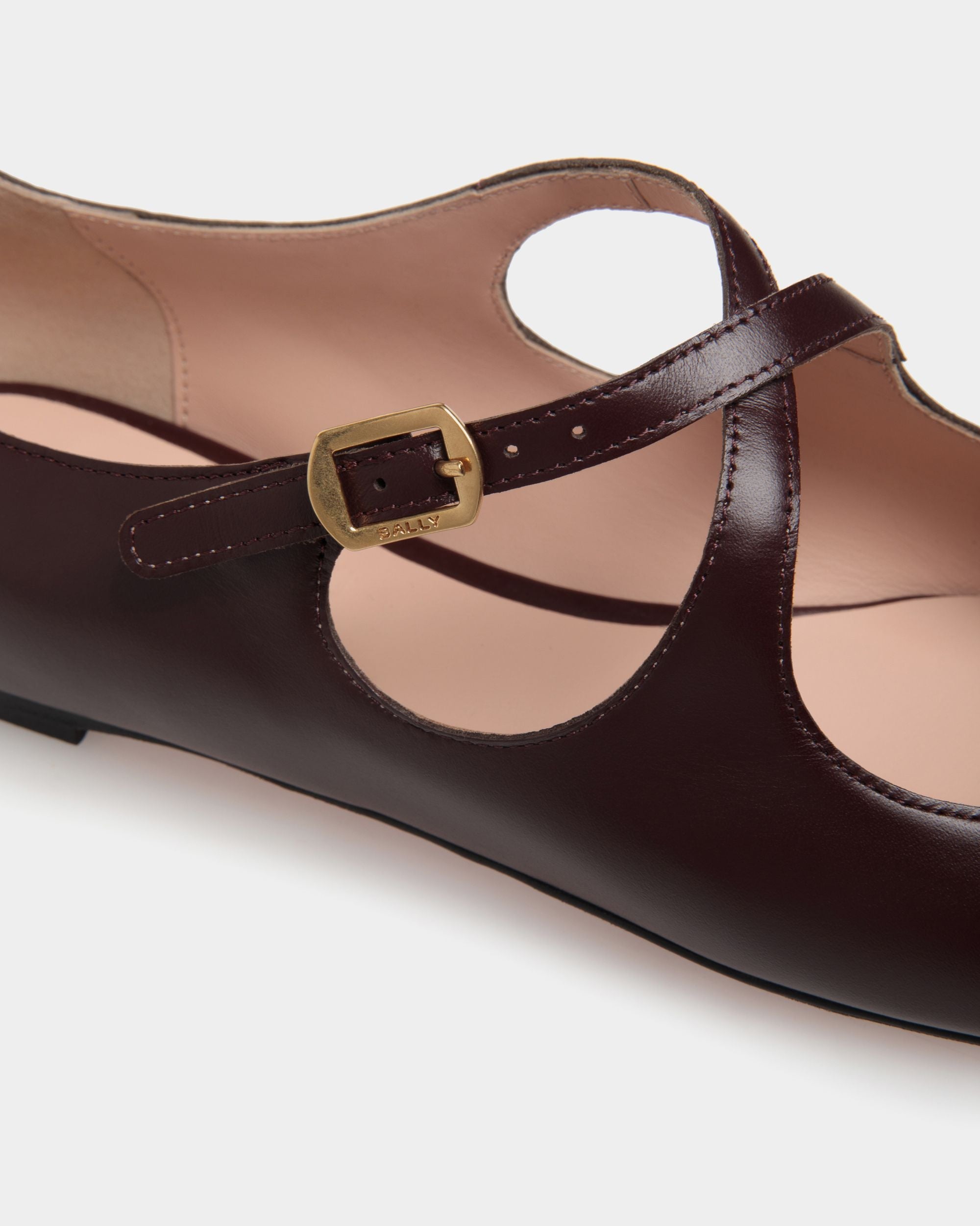 Bally Global - Chaussure À Talon Plat Ballyrina En Cuir Deep Burgundy - Bordeaux
