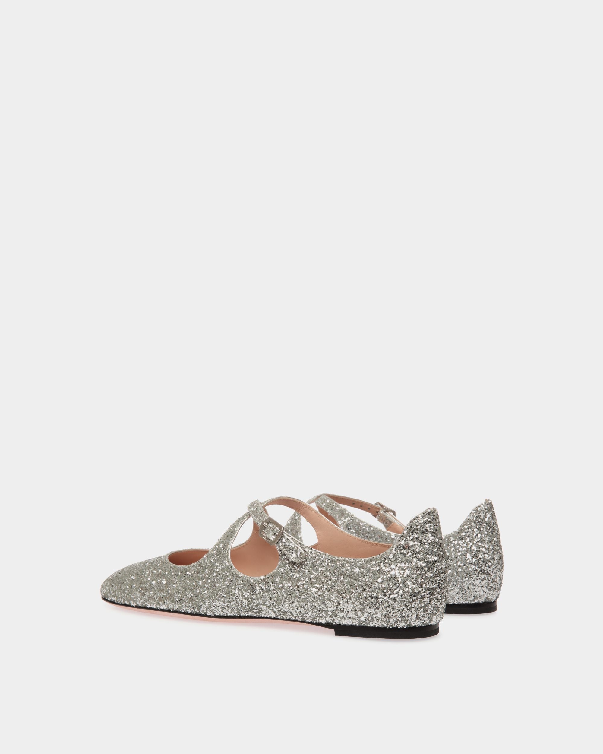 Bally Global - Chaussure À Talon Plat Ballyrina À Paillettes Couleur Argent - Argent