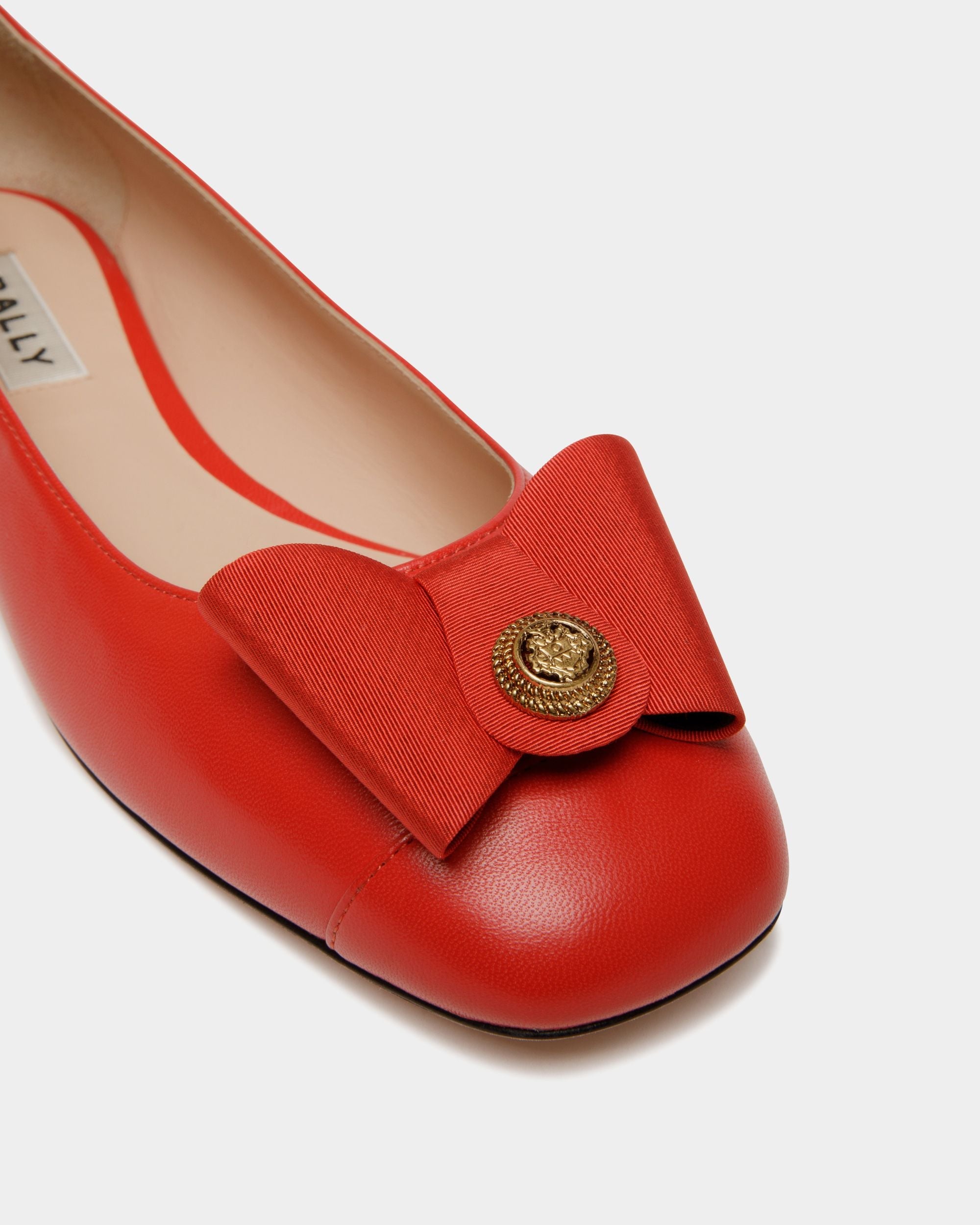 Bally Global - Chaussure À Talon Plat B-Bow En Cuir Rouge - Rouge