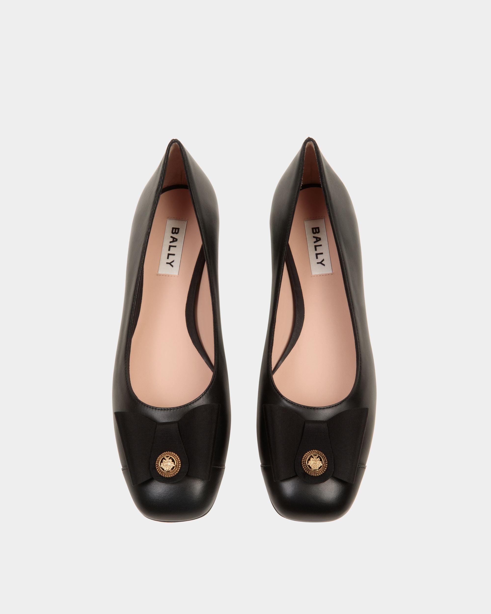 Bally Global - Chaussure À Talon Plat B-Bow En Cuir Noir - Noir