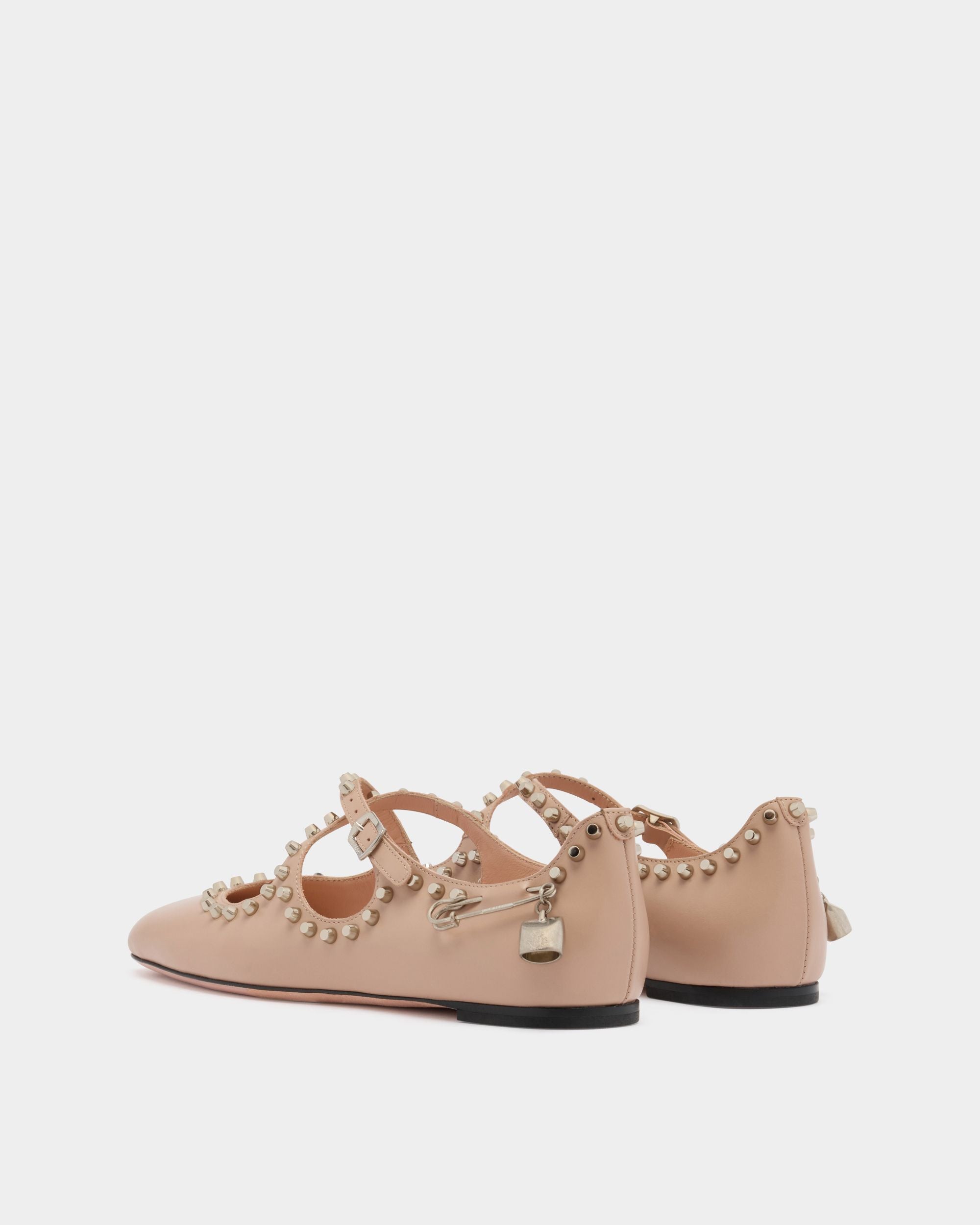 Bally Global - Chaussure À Talon Plat Ballyrina En Cuir Light Beige - Beige