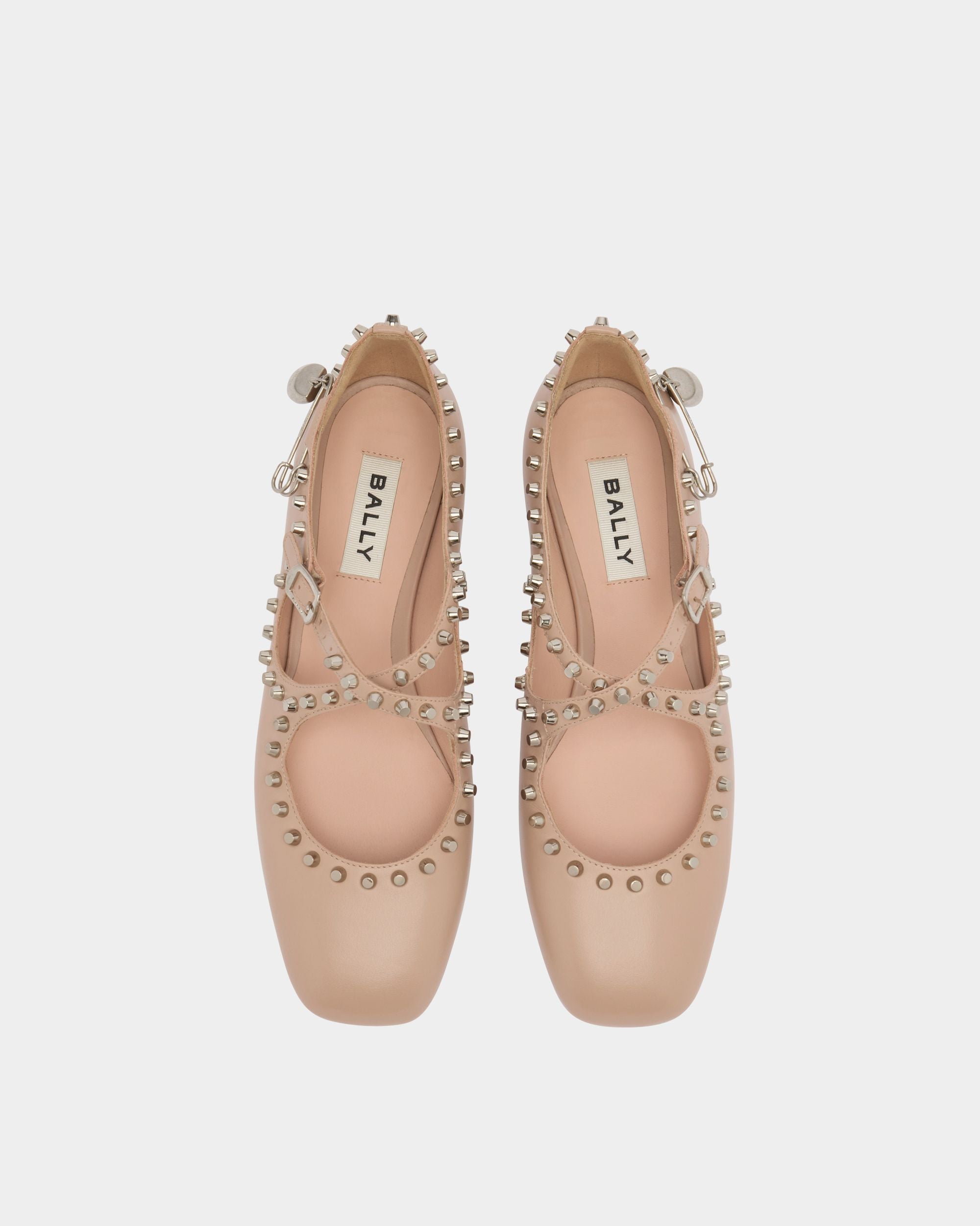 Bally Global - Chaussure À Talon Plat Ballyrina En Cuir Light Beige - Beige