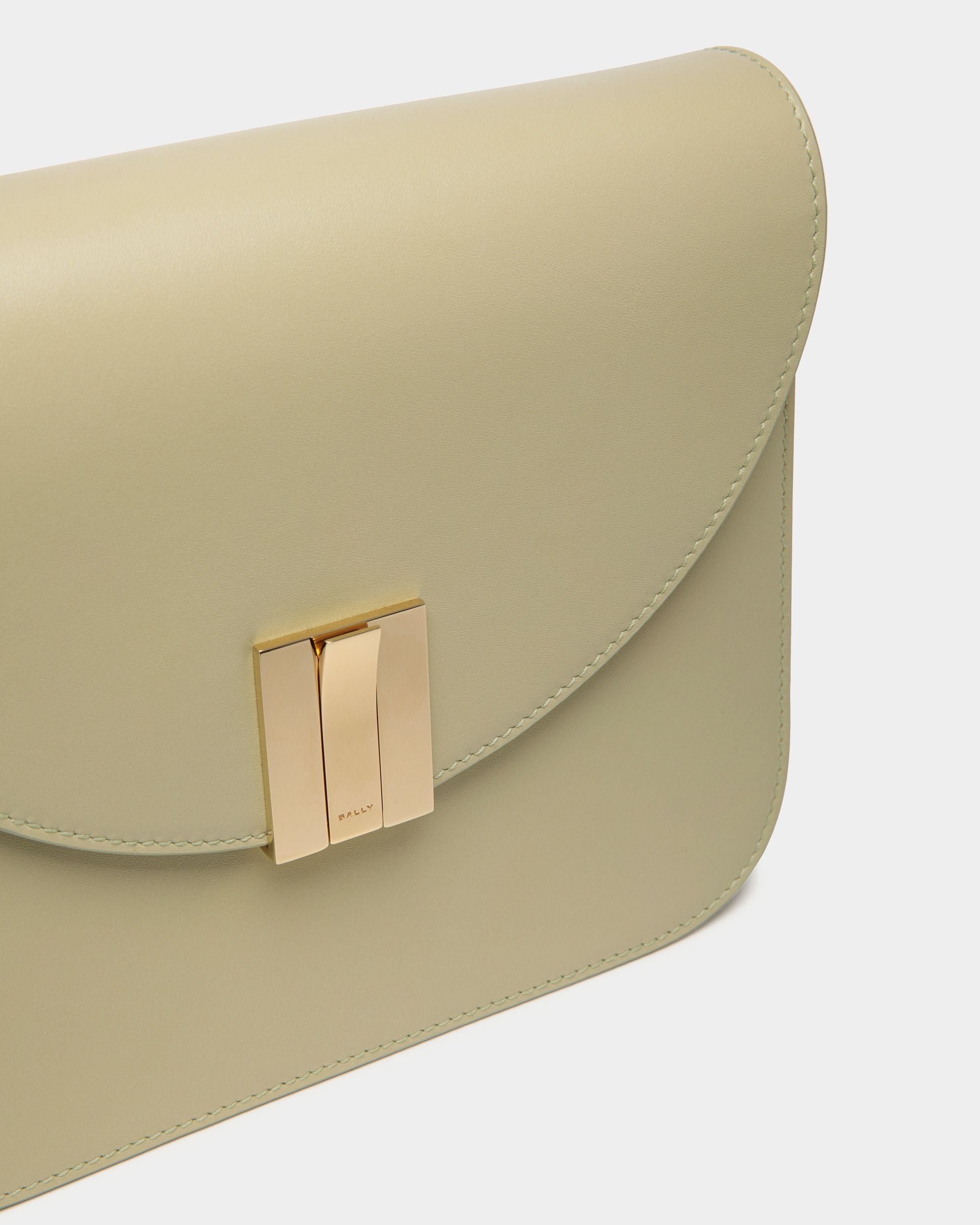 Bally Global - Ollam Crossbody Bag In Light Green Leather - Green