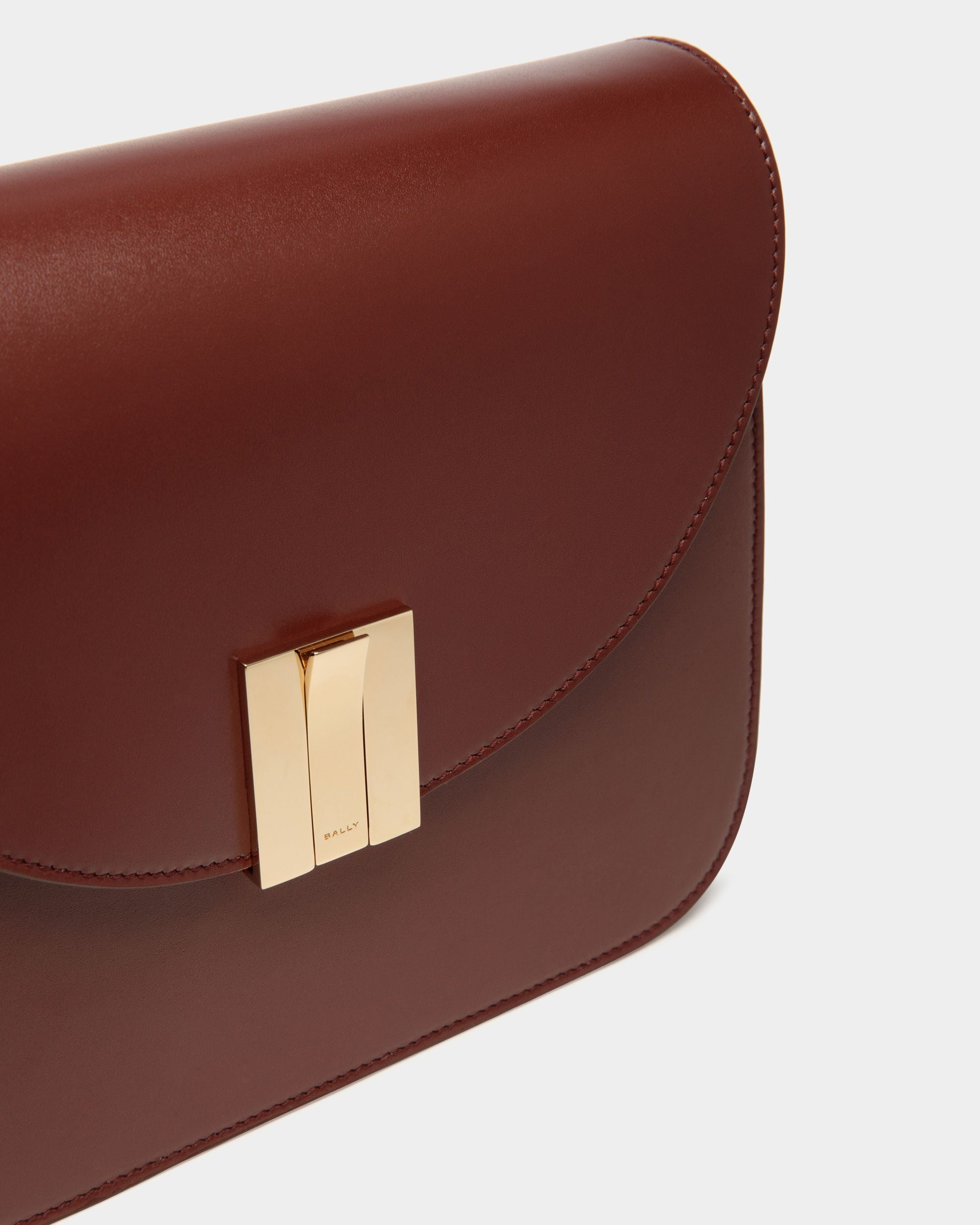 Bally Global - Bandolera Ollam De Piel Marrón - Marrón