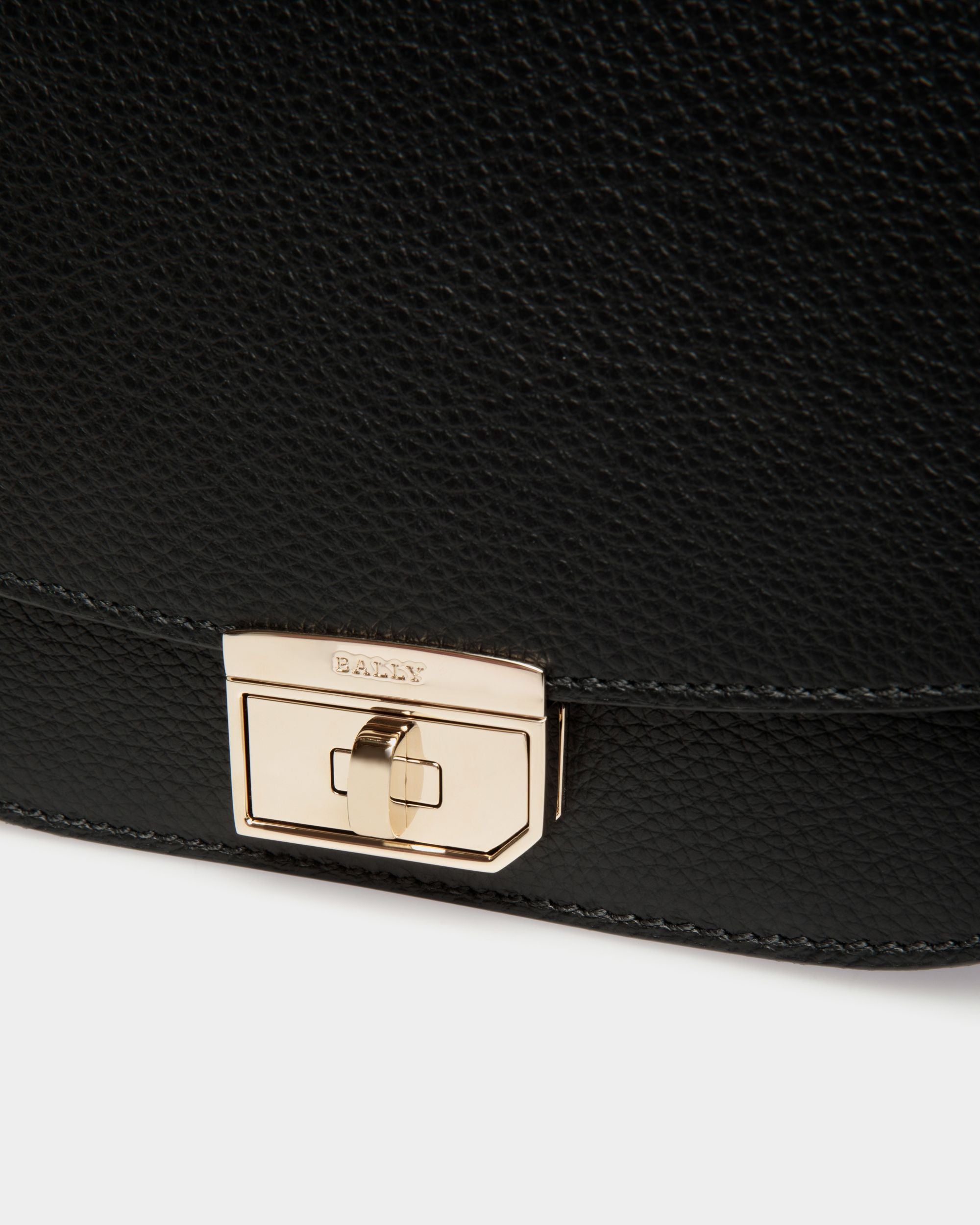 Bally Global - Bolso Bandolera De Piel Repujada Negra - Black