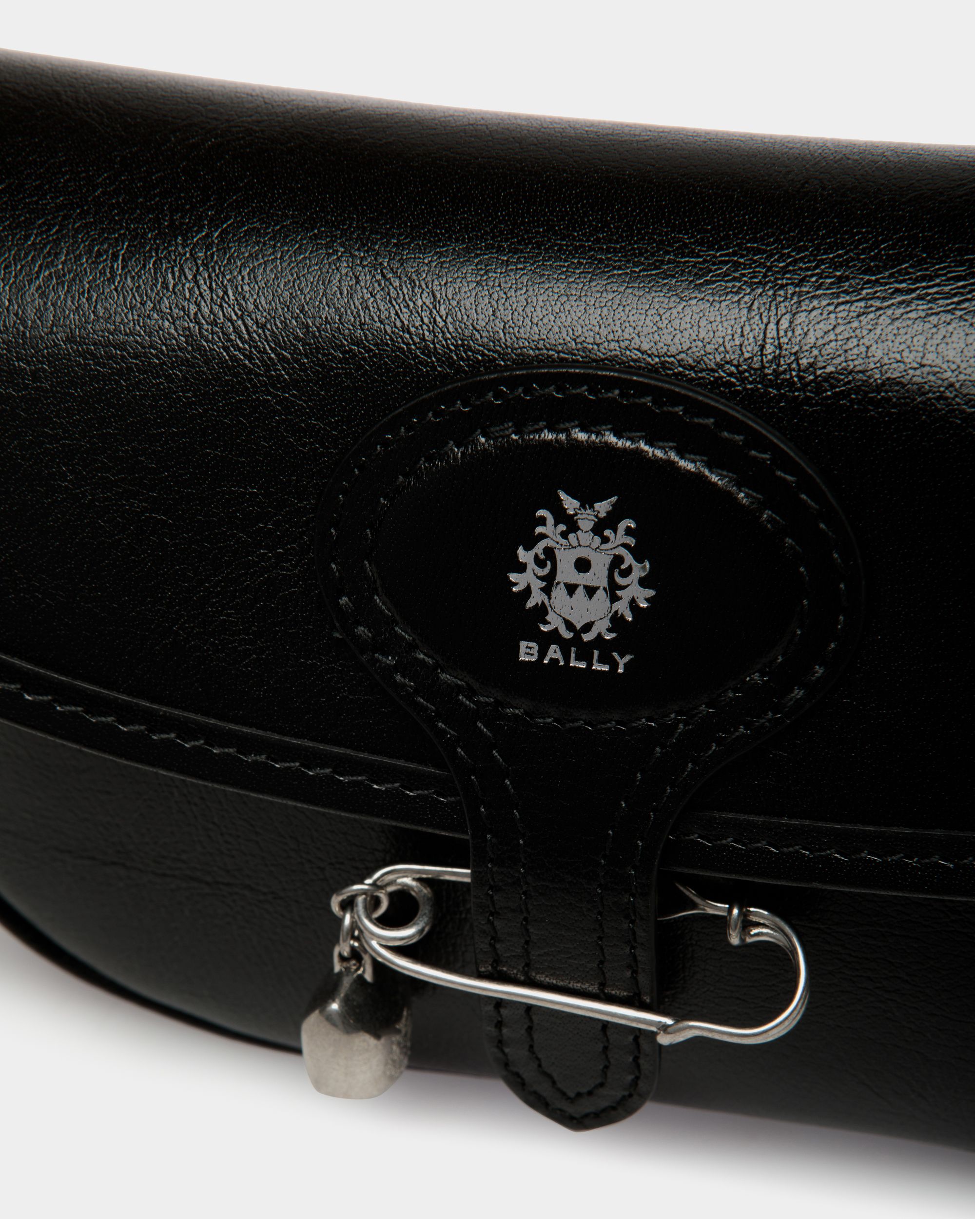 Bally Global - Beckett Minibag in Black Leather With a Bally Pin - Black