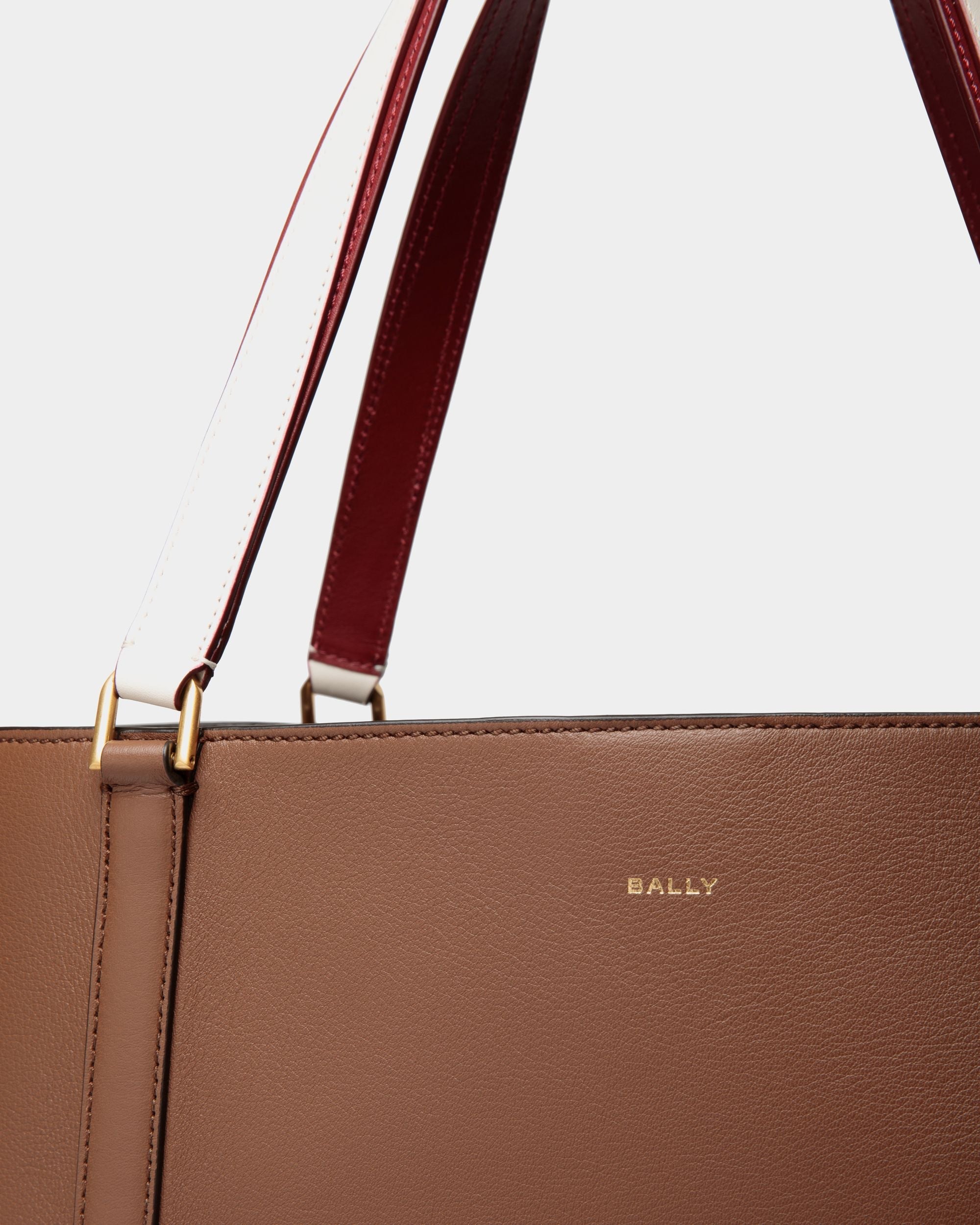 Bally Global - Code Tote Bag In Brown Leather - Brown