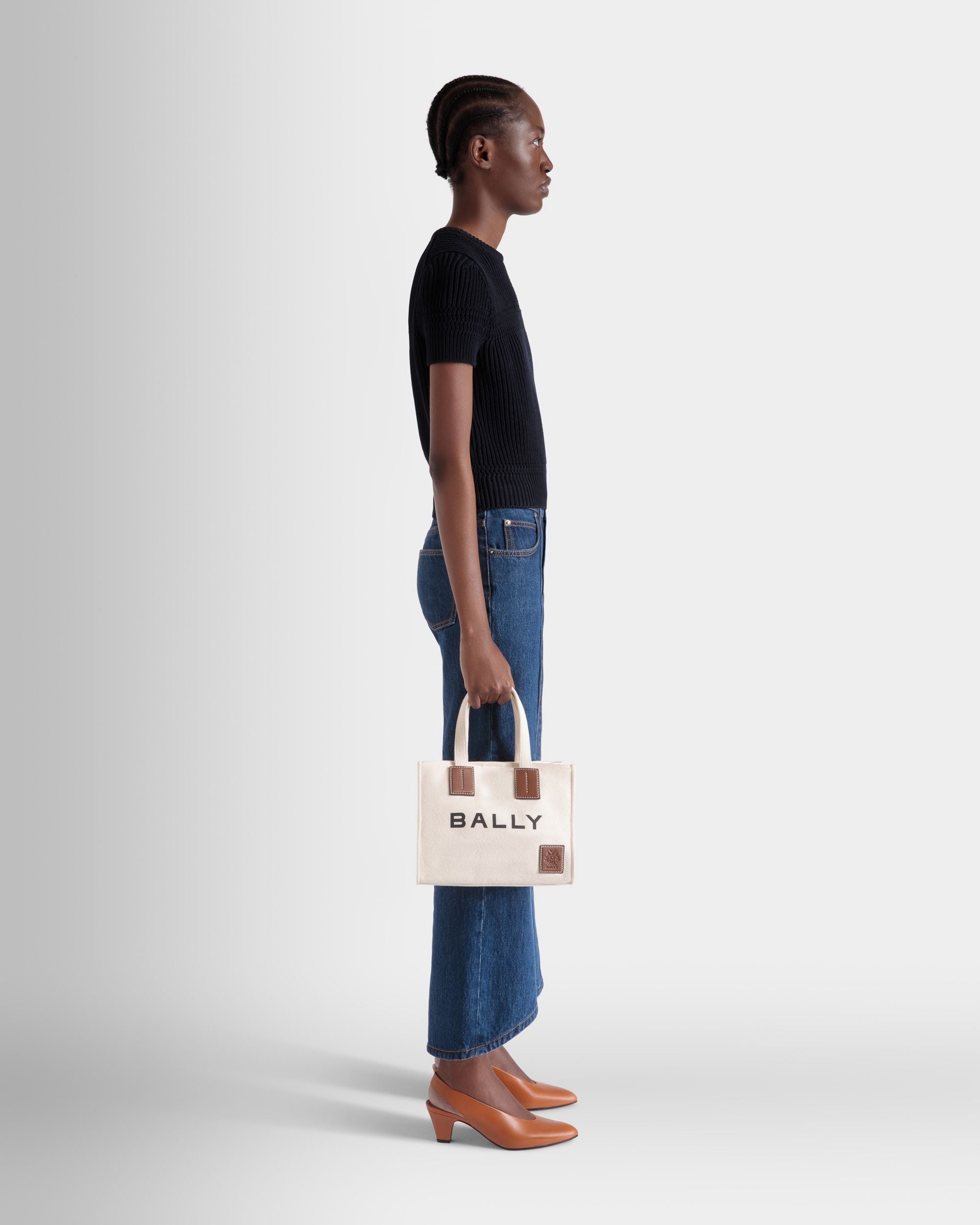Bally Global - Akelei Tote Bag in Canvas - Beige