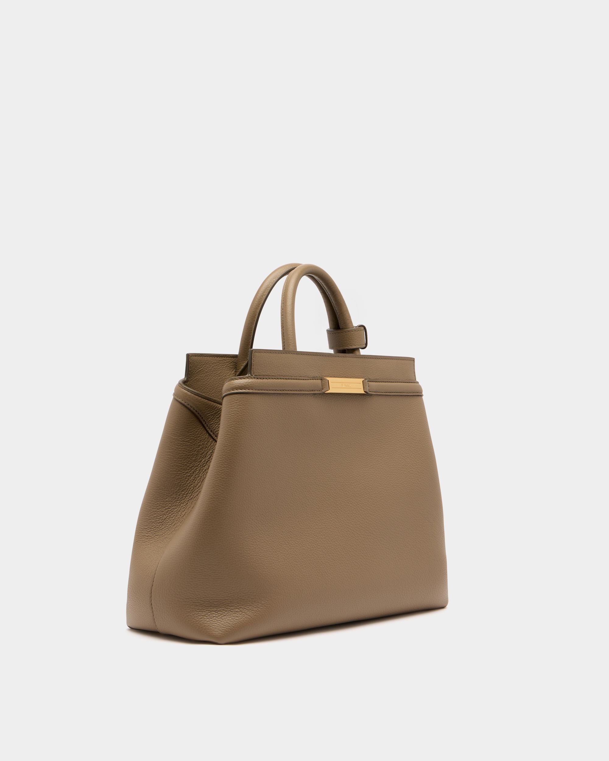 Bally Global - Deco Tote Bag in Taupe Grained Leather - Brown